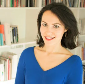 ZsofiaBanutaProfilePicture copy.jpg