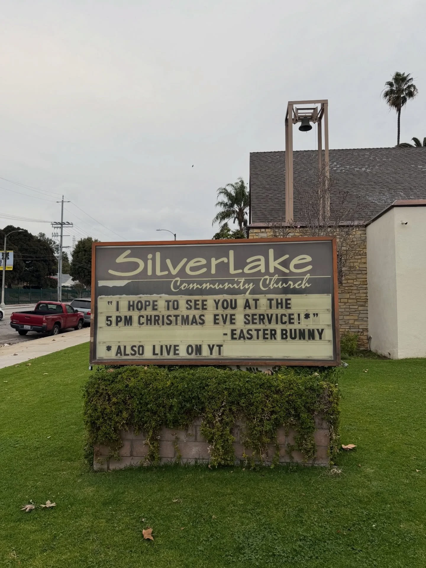 Merry Christmas! Tonight at 5pm is our candlelight service 🕯️ There will be music and treats (and baby Jesus of course). We hope you can make it, but we will be streaming it on our youtube channel as well. Drive safe! ↗️ Link on Profile