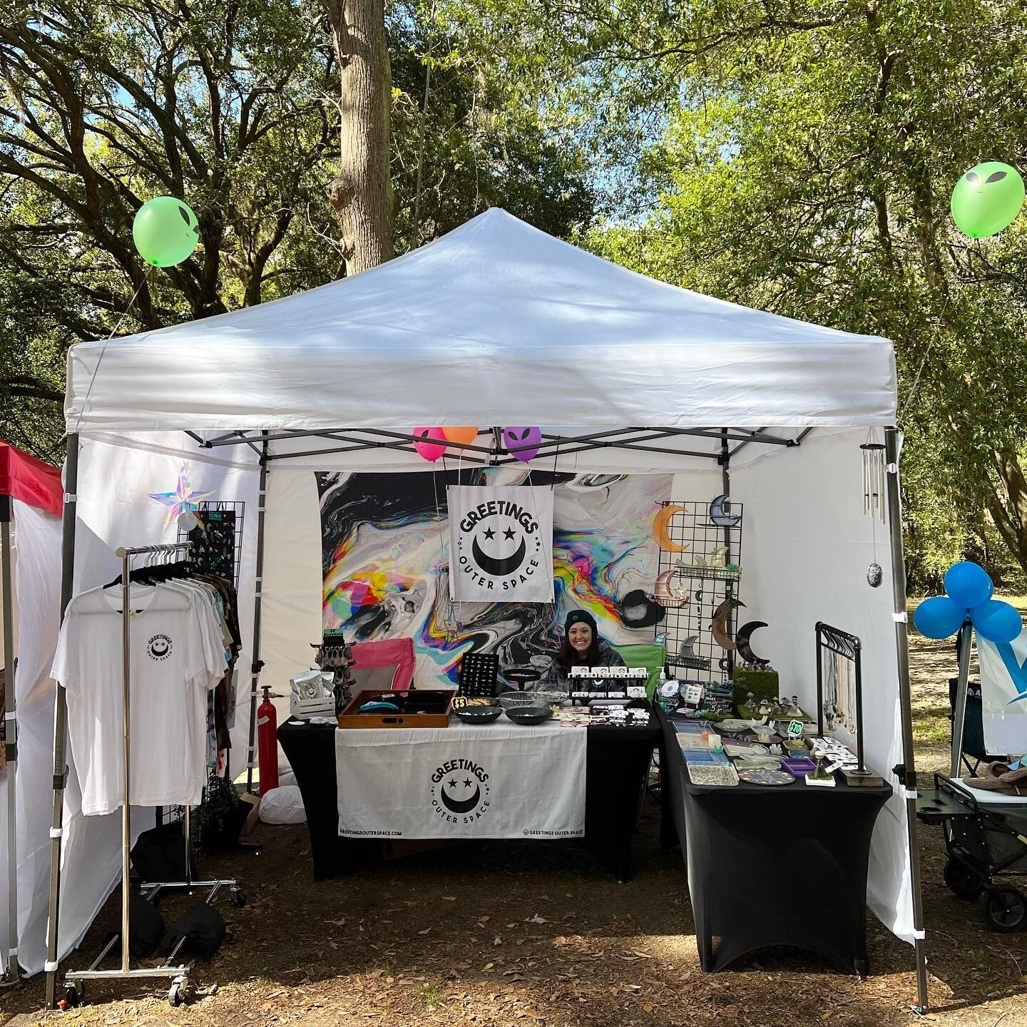 Azalea Festival was so much fun! 👽 We met so many people, gave away over 100 balloons, and sold a ton of pieces! 🛸 Working on updating the website inventory asap 🫶

#azaleafestival #valdosta #georgia #greetingsouterspace #booth #space