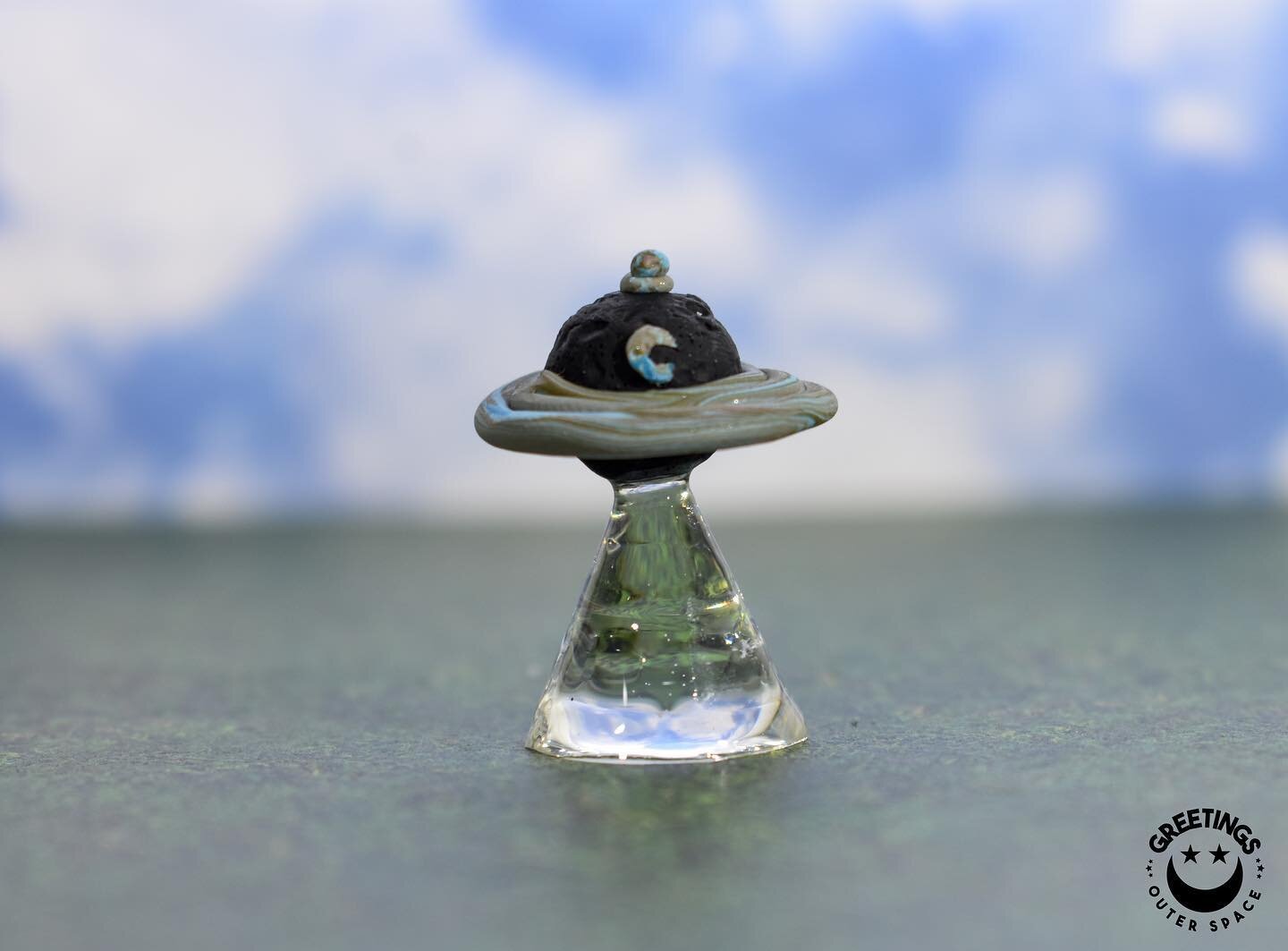Cerulean Planetship 🛸 SOLD 

#miniature #ufo #mini #miniufo #spaceart #minicollections #miniatures #minisculpture #mixedmedia #greetingsouterspace #planetshipabduction #spacecraft #rement #UAP #spaceart #spacedecor