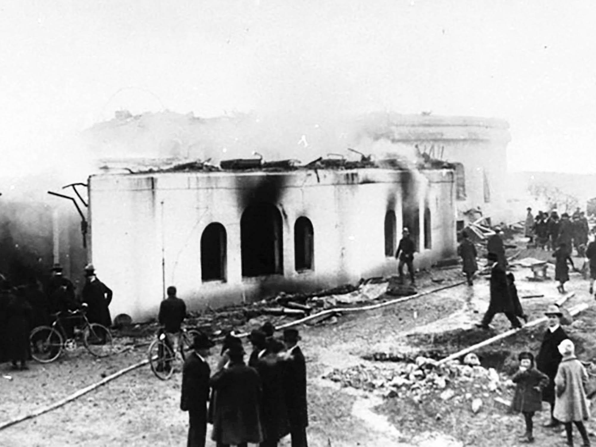The Burning of the Goetheanum - an astrological exploration