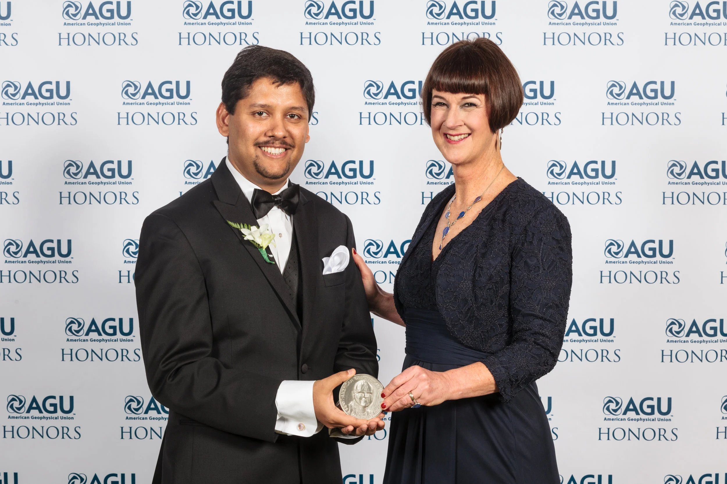 Raj awarded Macelwane Medal, 2014