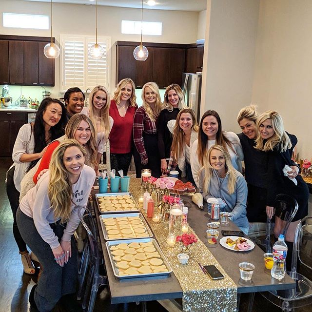 Kickbox gals brunching &amp; baking! 💗