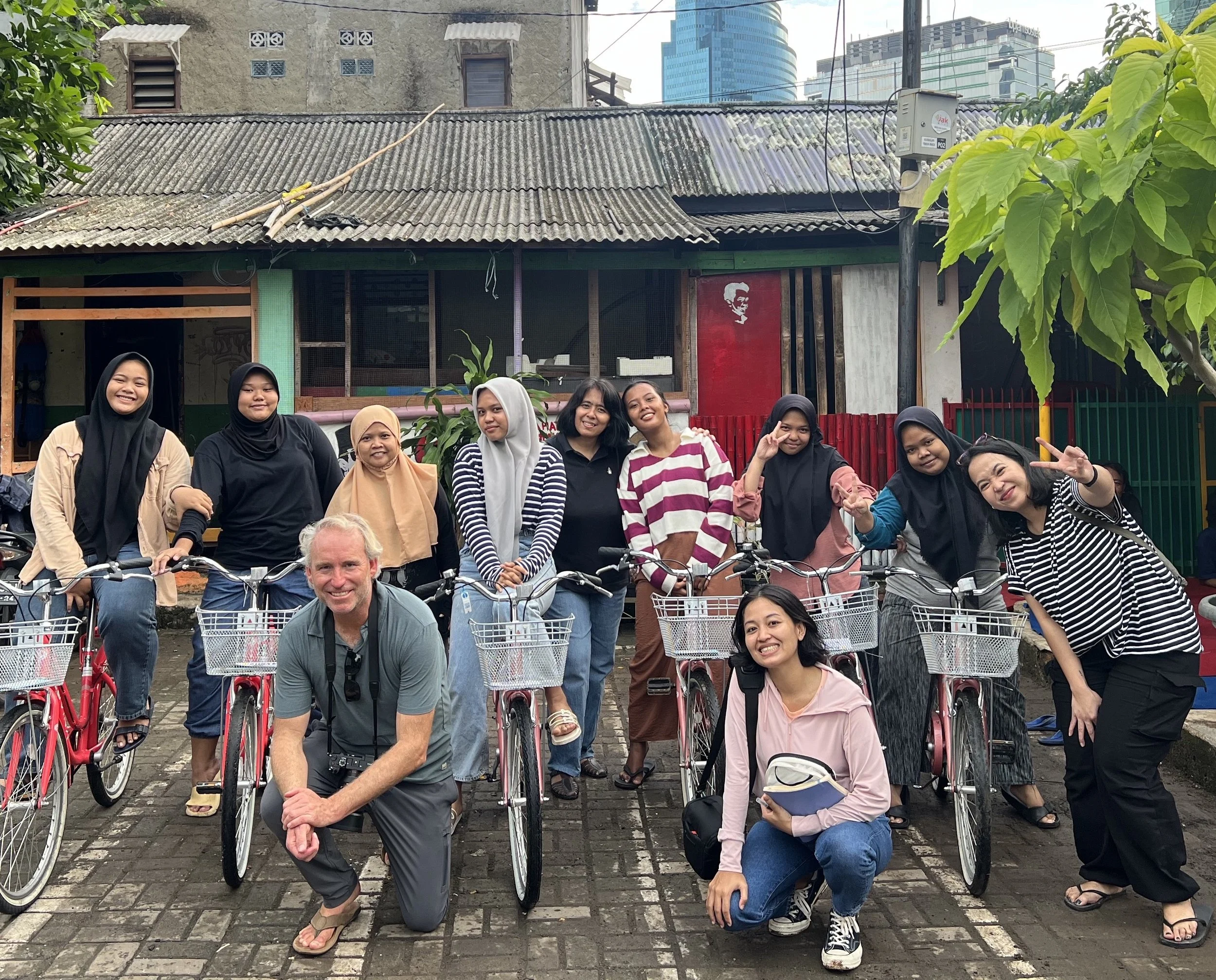 group w diyan .jpg