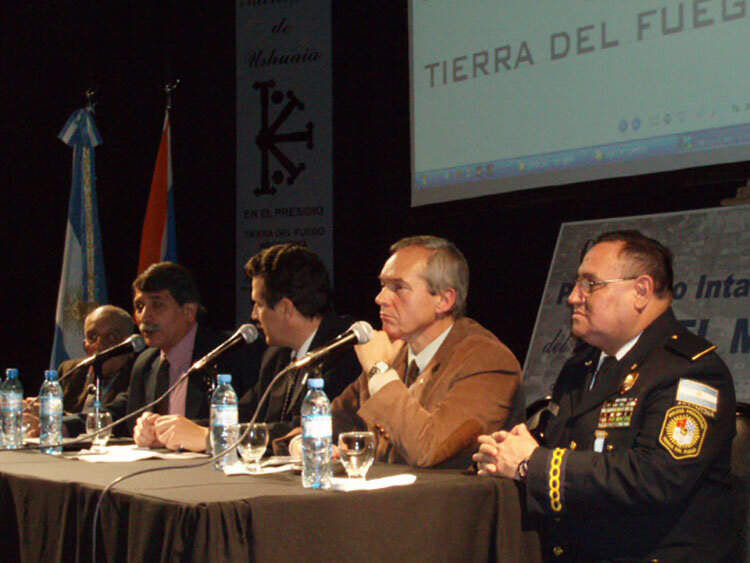 Panel Policia provincial.jpg