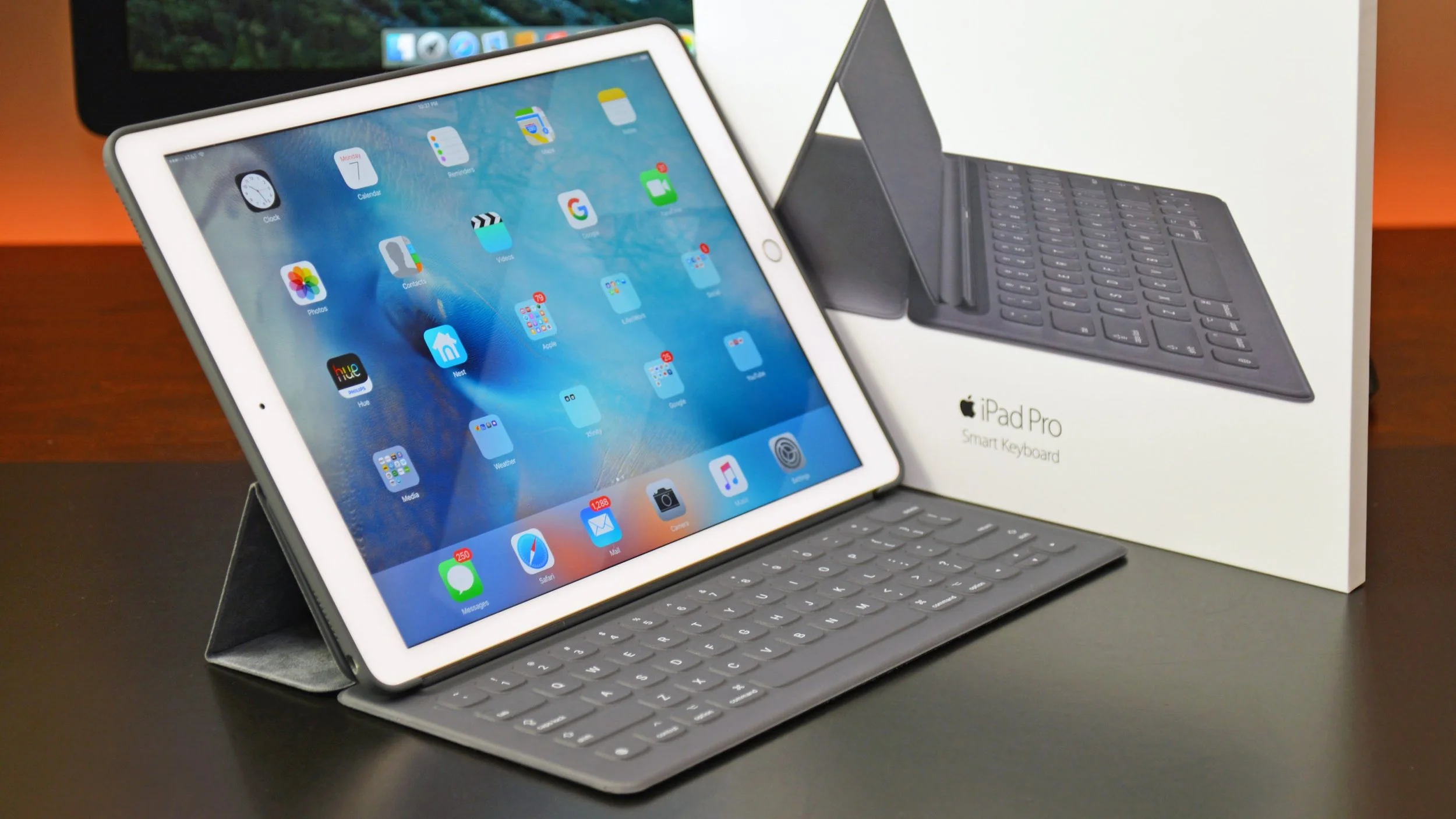 ipad keyboard.jpg