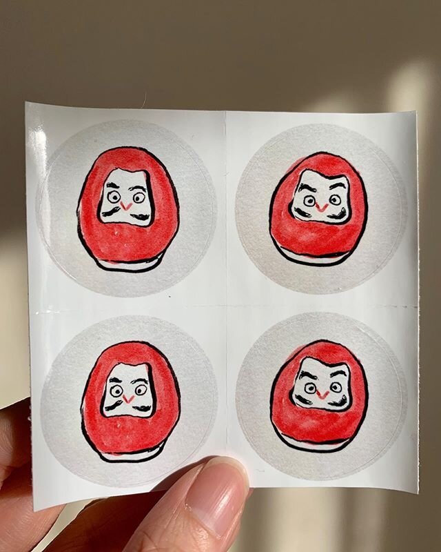 These darumas were made from sketch into stickers! 
Join me tomorrow night (Thu Jan 9) as I exhibit the other darumas @japanesecanadianculturalcentre at the 🎊Artsu Masturi🎊. Exhibition runs from Jan 11 - Mar 29, 2020. ❤️🖤
.
.
.
.
.
#illustration #