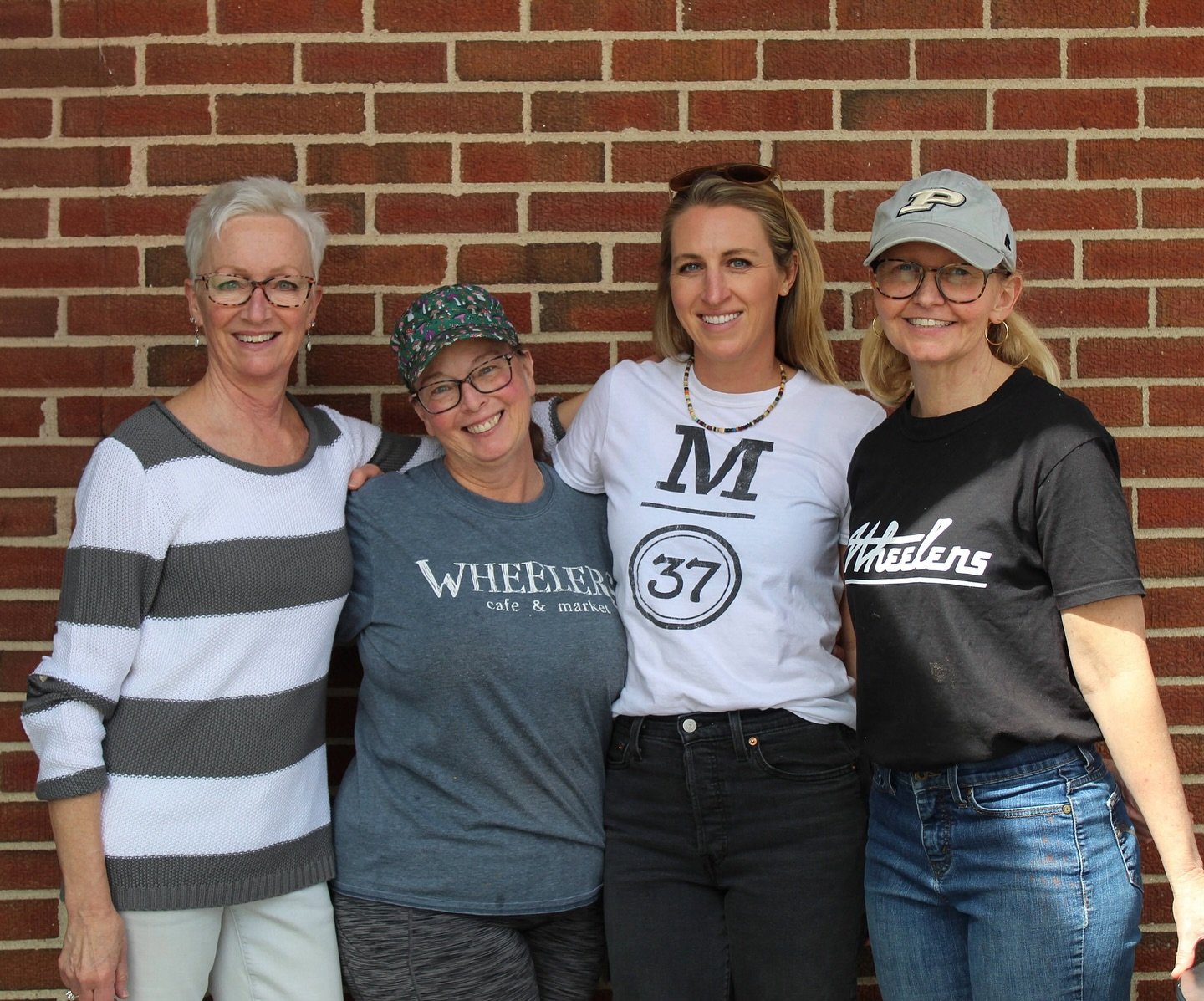 Happy Mother&rsquo;s Day Weekend 💛

We love and appreciate our Mercantile and Wheelers moms! We hope you have an amazing weekend celebrating the influential women in your life! 

#mothersday #motherhood #moms #smallbusiness #shoplocal #mercantile37 