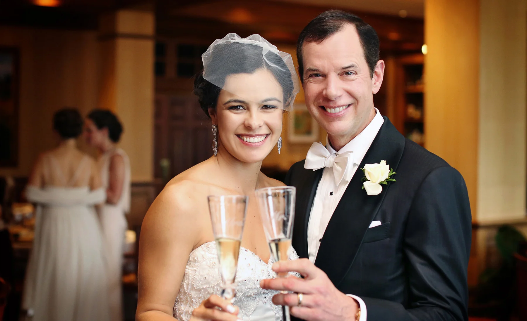 12-Minneapolis-Minnesota-Wedding-Photography-by-Vick-Photography-at-Minikahda-Country-Club-Toasting-Leticia-&-Jay.jpg