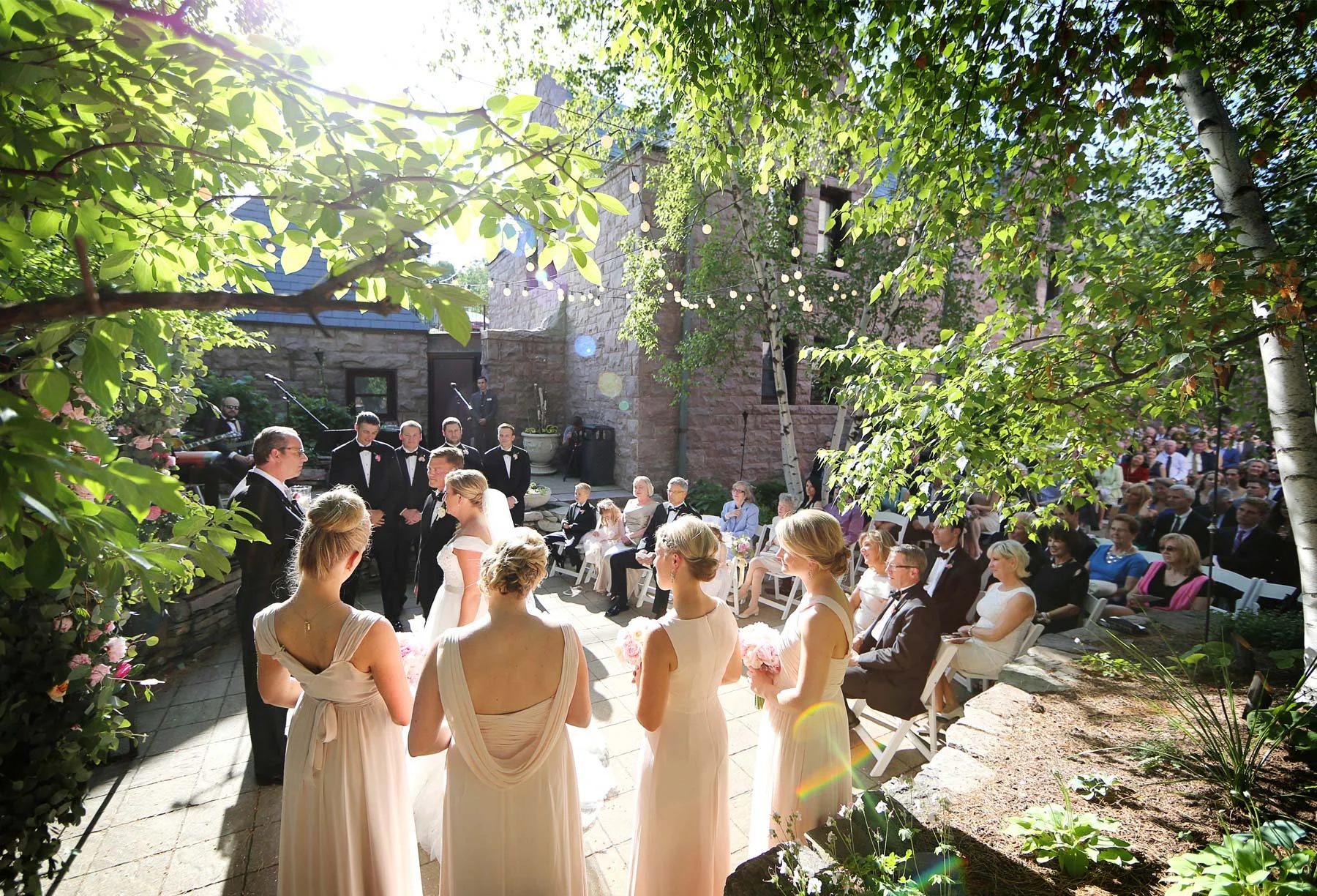 10-Minneapolis-Minnesota-Wedding-Photography-by-Vick-Photography-Van-Dusen-Mansion-Outdoor-Ceremony-Taryn-&-Scott.jpg