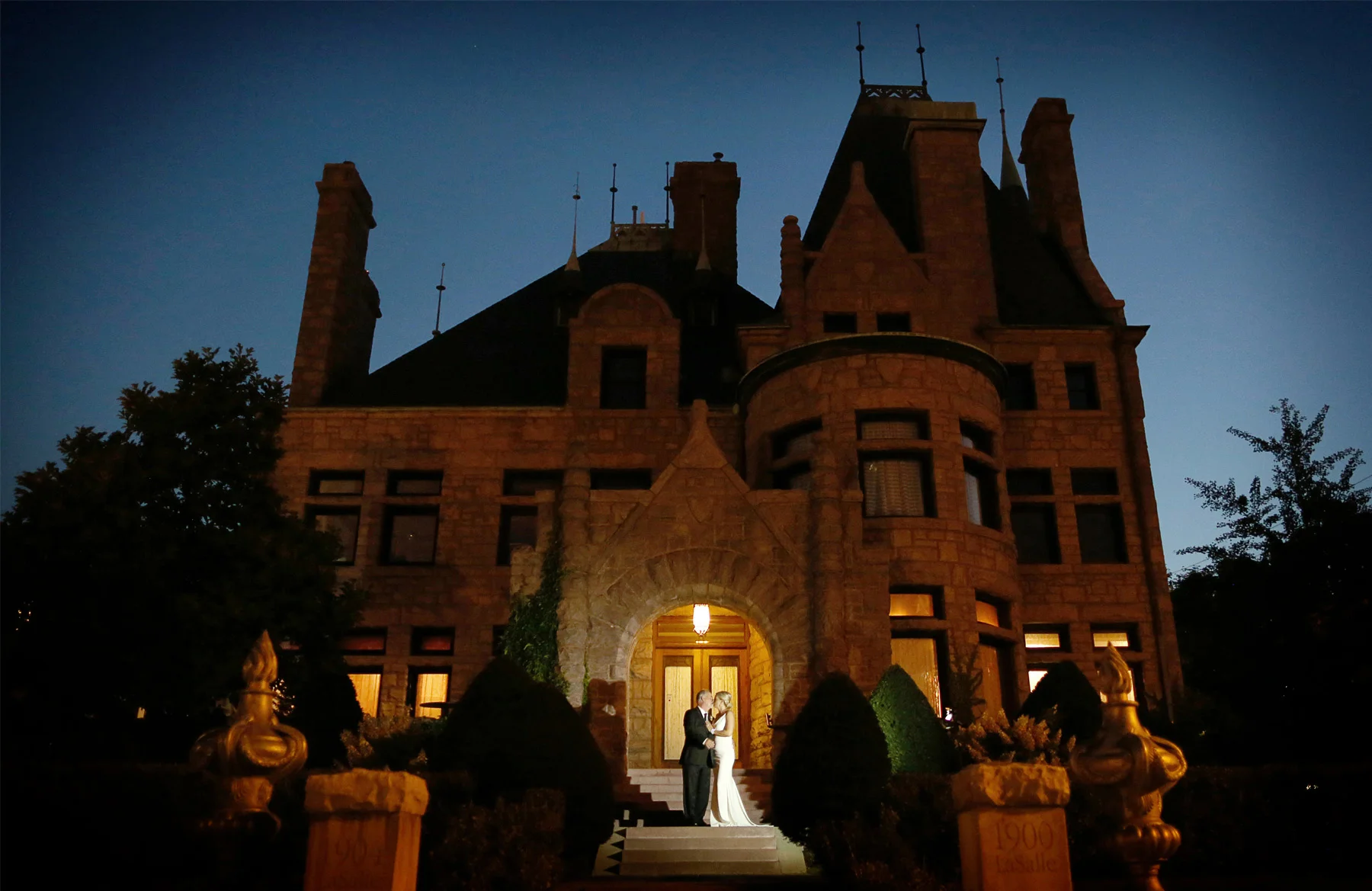 17-Minneapolis-Minnesota-Wedding-Photography-by-Vick-Photography-Van-Dusen-Mansion-Night-Photography-Jenny-&-Steve.jpg