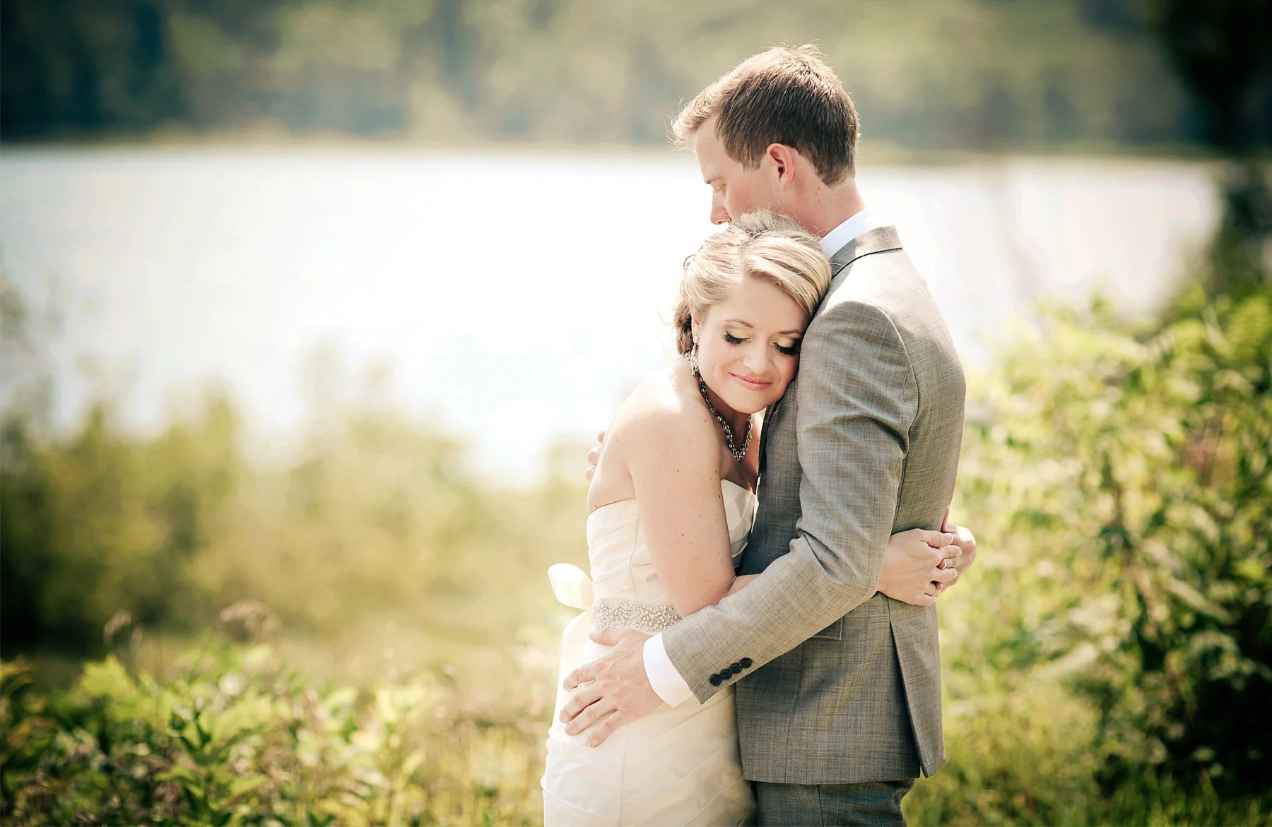 02-Brainerd-Minnesota-Wedding-Photography-by-Vick-Photography-Craguns-Resort-First-Look-Lucy-&-Matt.jpg