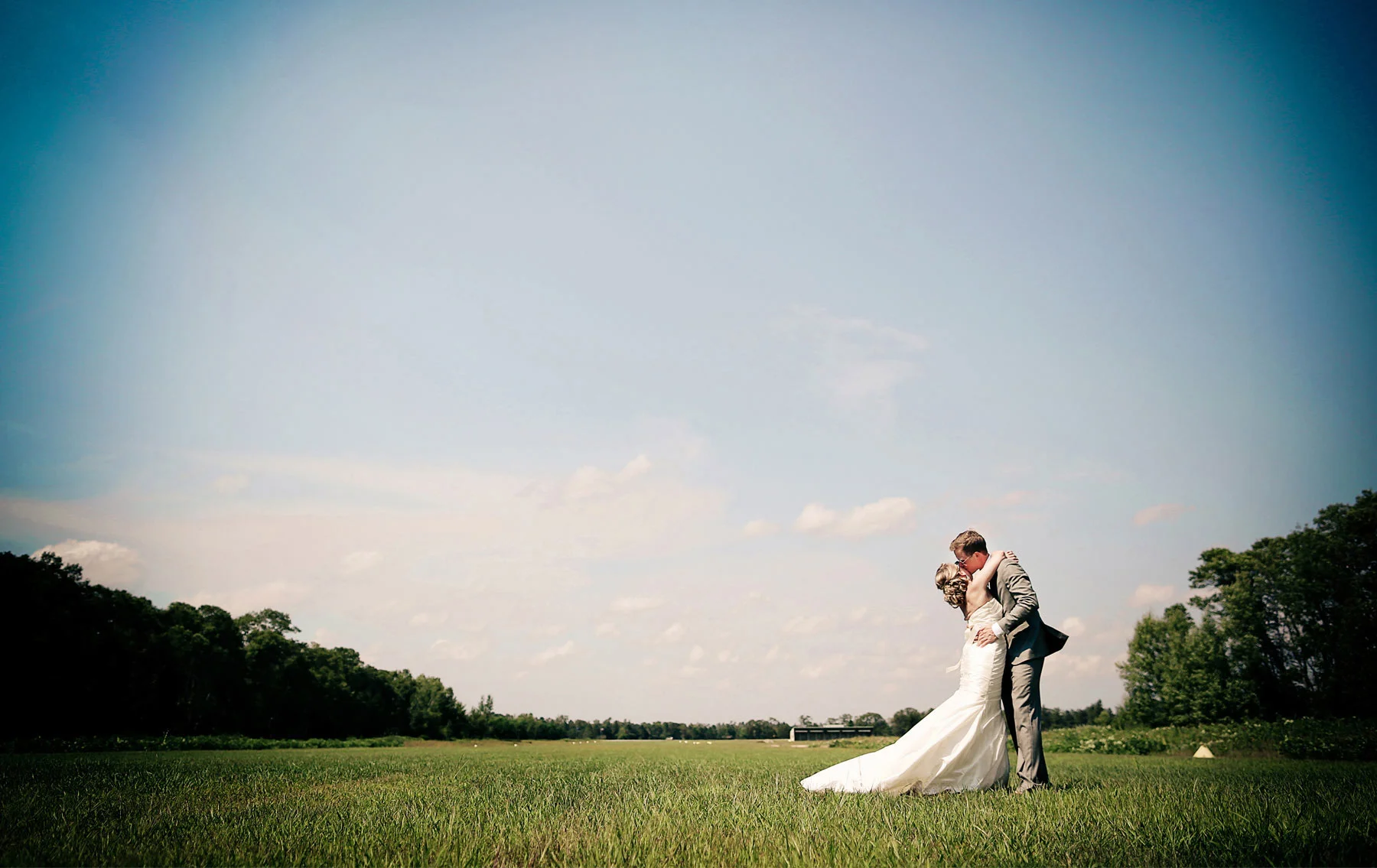 04-Brainerd-Minnesota-Wedding-Photography-by-Vick-Photography-Craguns-Resort-First-Look-Lucy-&-Matt.jpg