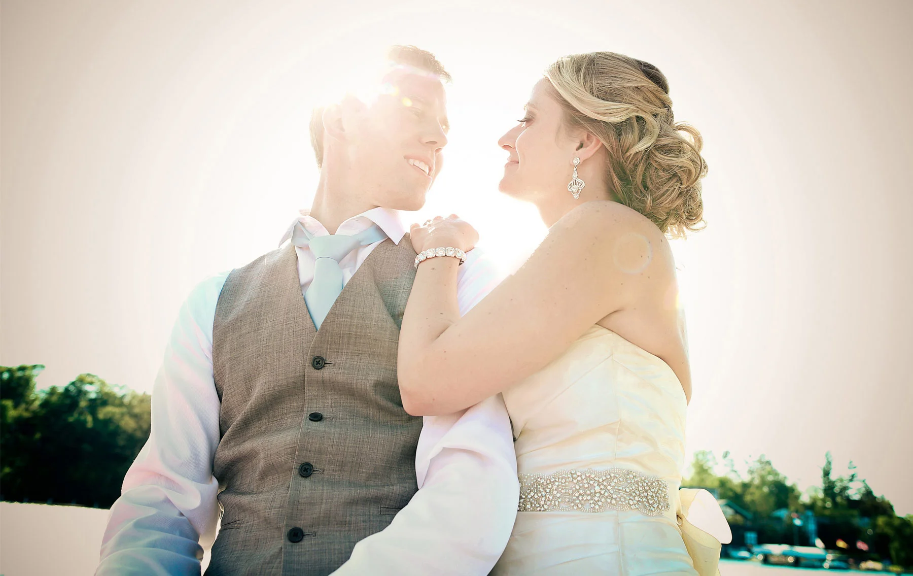 15-Brainerd-Minnesota-Wedding-Photography-by-Vick-Photography-Craguns-Resort-Lake-Boating-Pontoon-Lucy-&-Matt.jpg