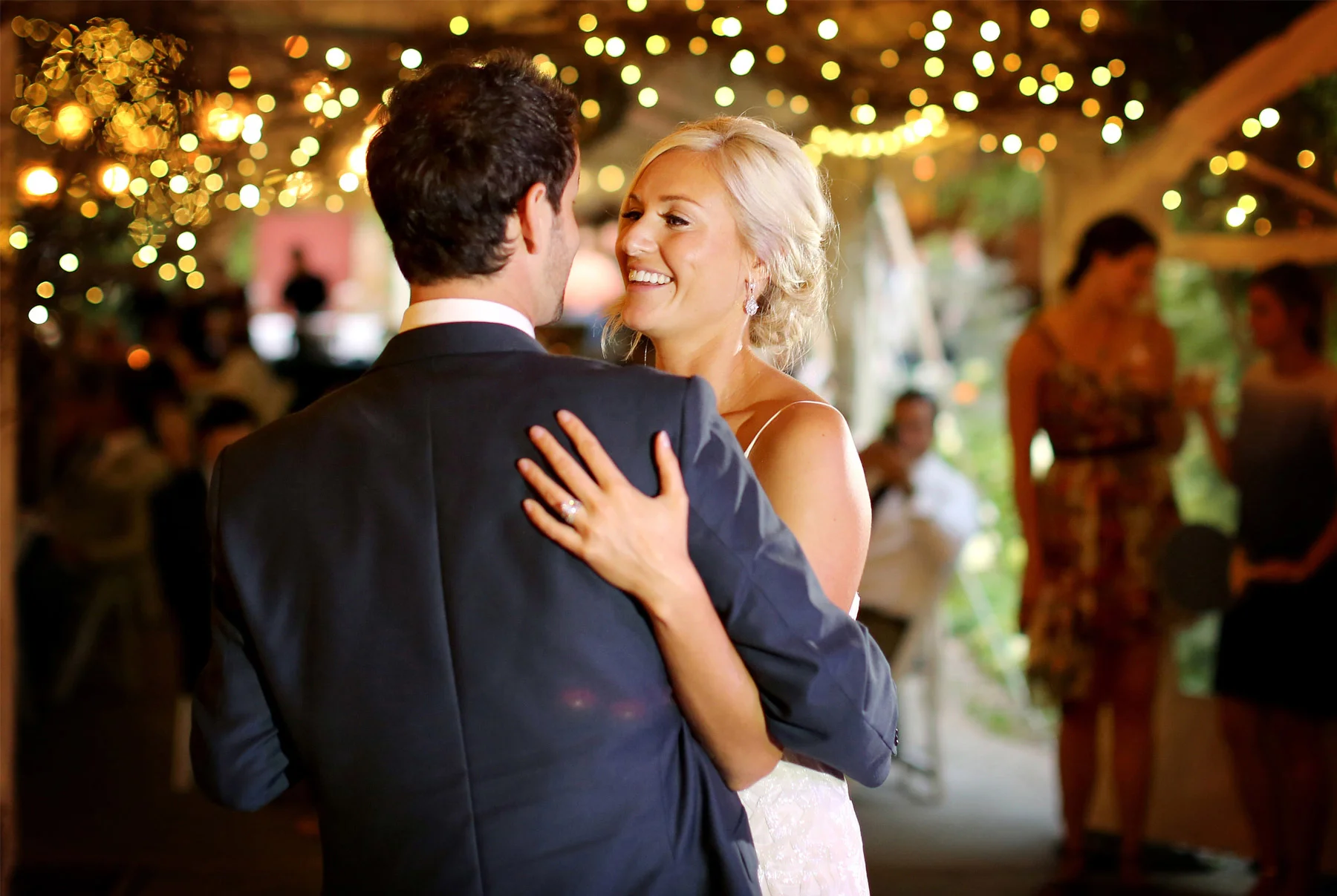 18-Stillwater-Minnesota-Wedding-Photography-by-Vick-Photography-Camrose-Hill-Reception-First-Dance-Tina-&-Eric.jpg