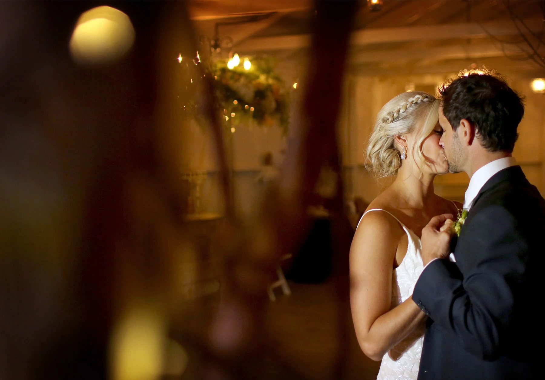 19-Stillwater-Minnesota-Wedding-Photography-by-Vick-Photography-Camrose-Hill-Reception-First-Dance-Tina-&-Eric.jpg