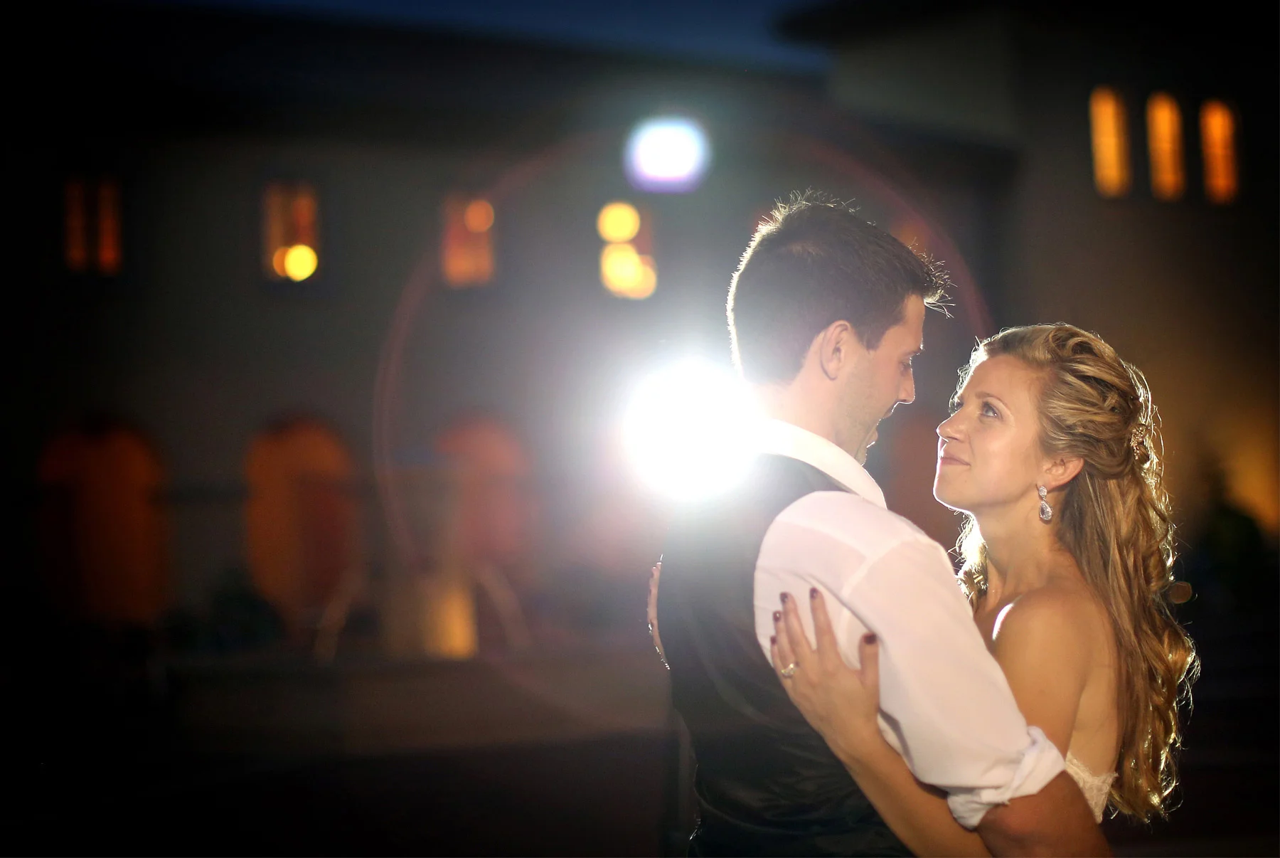 16-Lake-Pepin-Wisconsin-Wedding-Photography-by-Vick-Photography-Villa-Bellezza-Vineyard-Winery-Reception-Emily-&-Sam.jpg