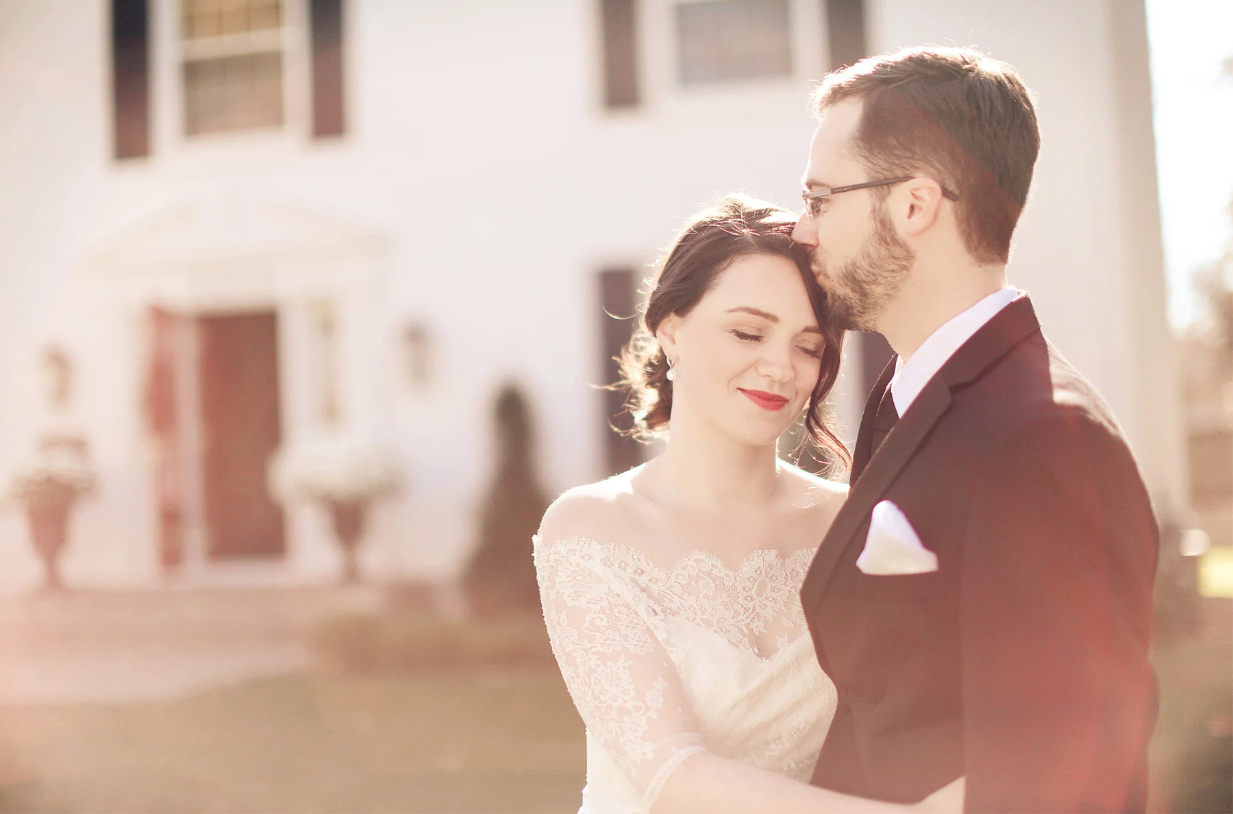 05-Minneapolis-Minnesota-Wedding-Photography-by-Vick-Photography-First-Look-Vintage-Sarah-and-Patrick.jpg