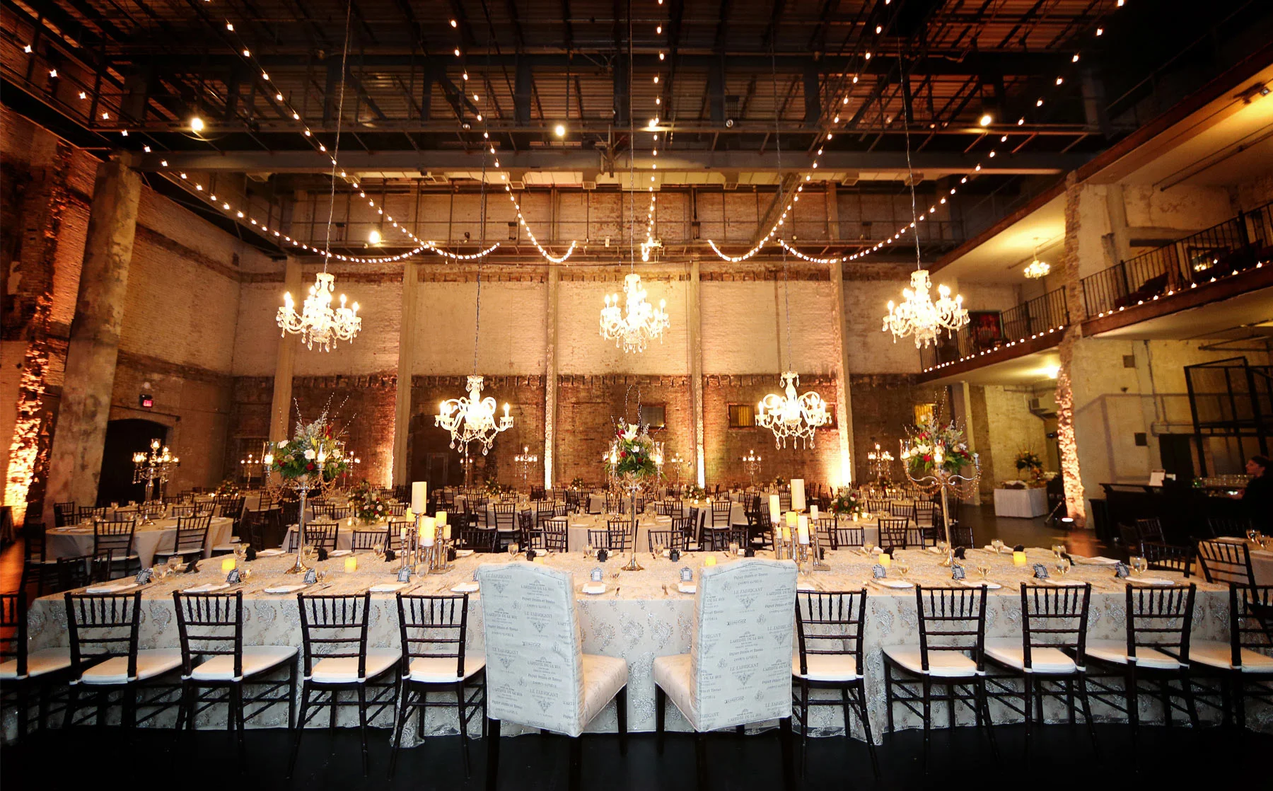 14-Minneapolis-Minnesota-Wedding-Photography-Aria-Downtown-Industrial-Reception-Decor-Melanie-and-Andrew.jpg