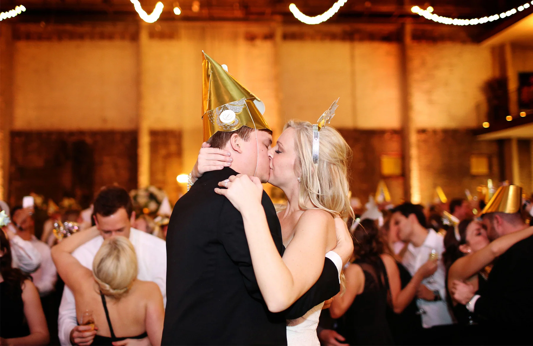 21-Minneapolis-Minnesota-Wedding-Photography-by-Vick-Photography-Aria-New-Years-Eve-Reception-Caroline-and-J.jpg