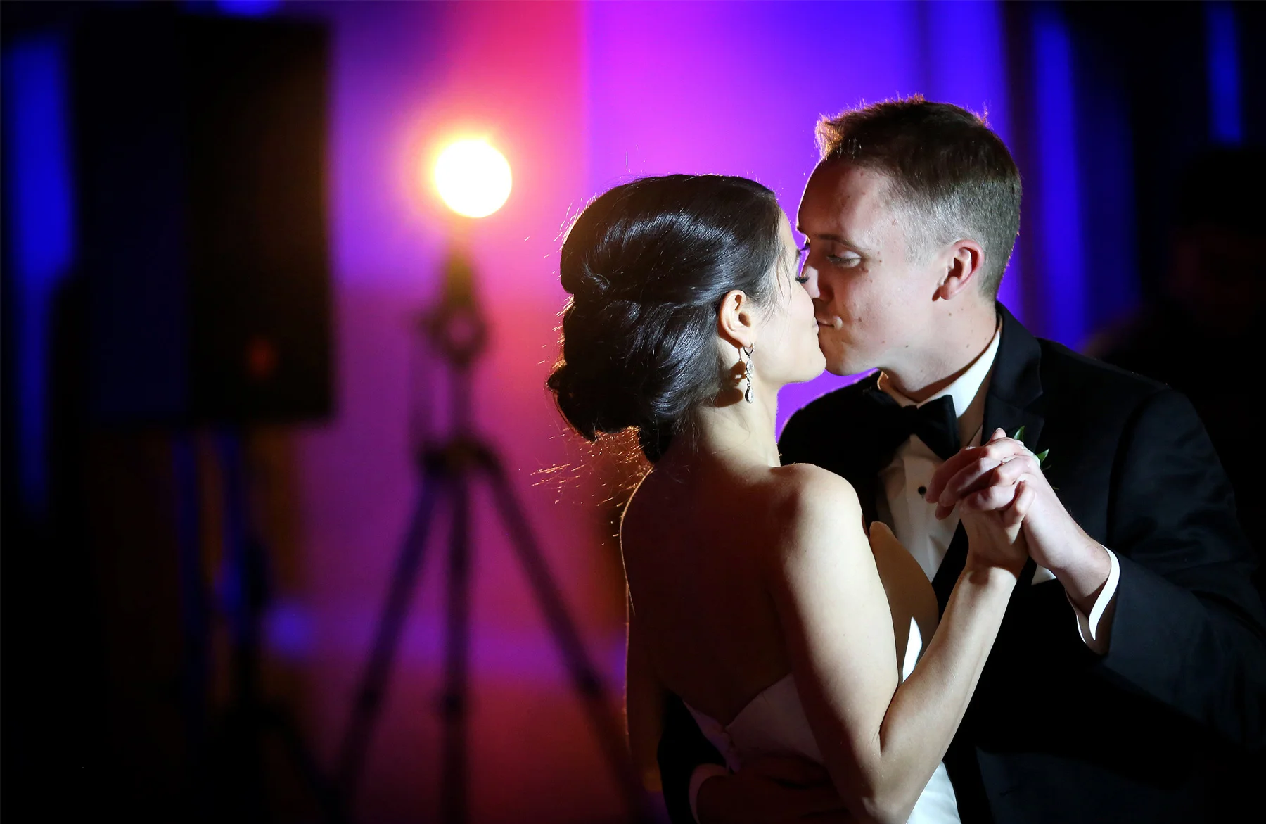 16-Minneapolis-Minnesota-Wedding-Photography-by-Vick-Photography-Downtown-The-Depot-Historic-Venue-Reception-First-Dance-Kimberly-and-Robert.jpg