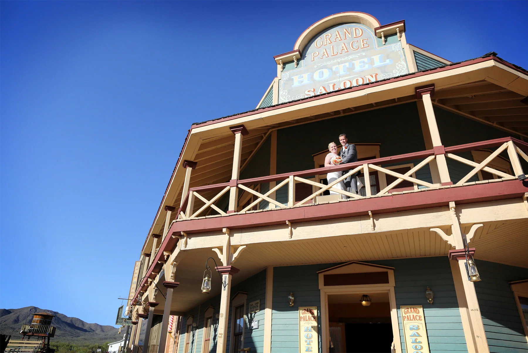 06-Tuscan-Arizona-Wedding-Photography-by-Vick-Photography-Destination-Wedding-Desert-Old-Tucson-Studios-Saloon-Elsa-and-Arthur.jpg