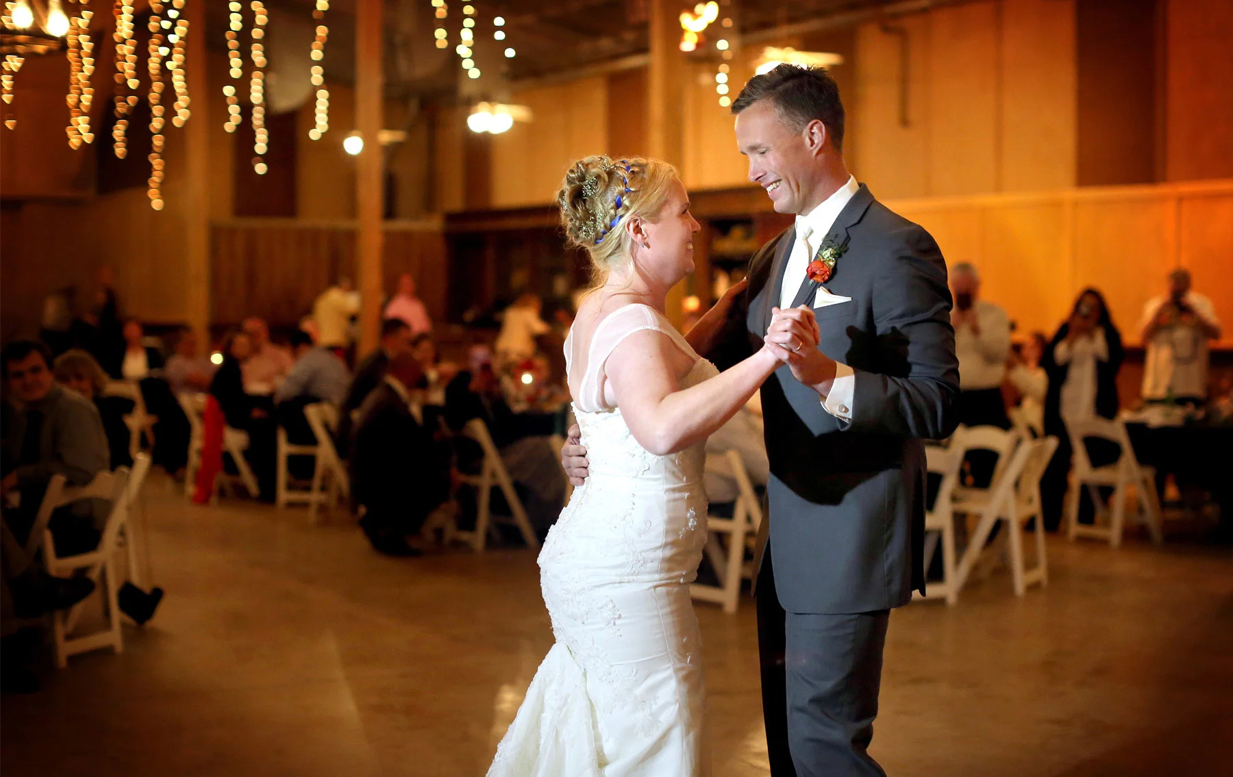 18-Tuscan-Arizona-Wedding-Photography-by-Vick-Photography-Destination-Wedding-Desert-Old-Tucson-Studios-Reception-First-Dance-Elsa-and-Arthur.jpg