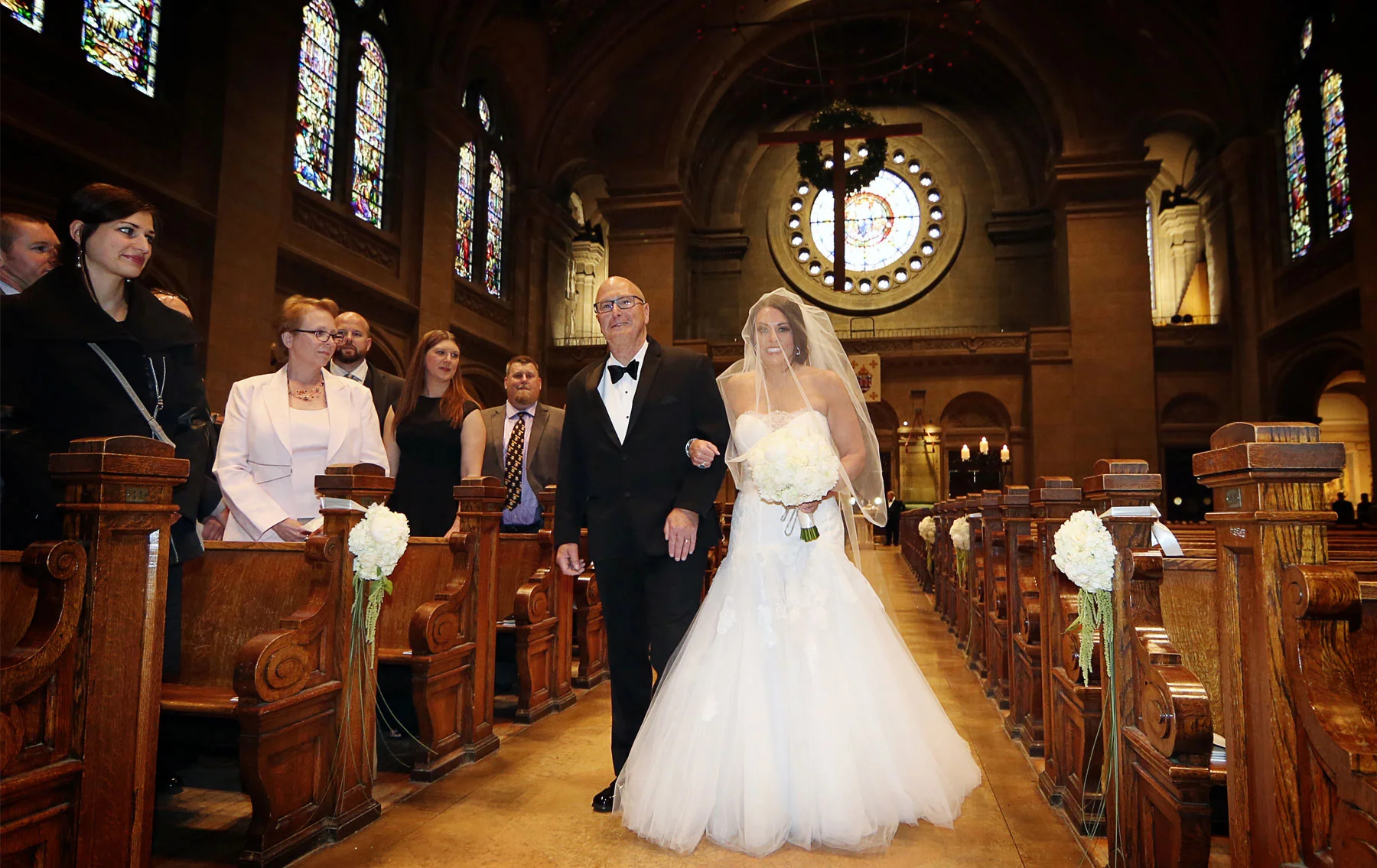 09-Minneapolis-Minnesota-Wedding-Photography-by-Vick-Photography-Downtown-Basilica-of-St-Marys-Church-Ceremony-Megan-and-Andrew.jpg