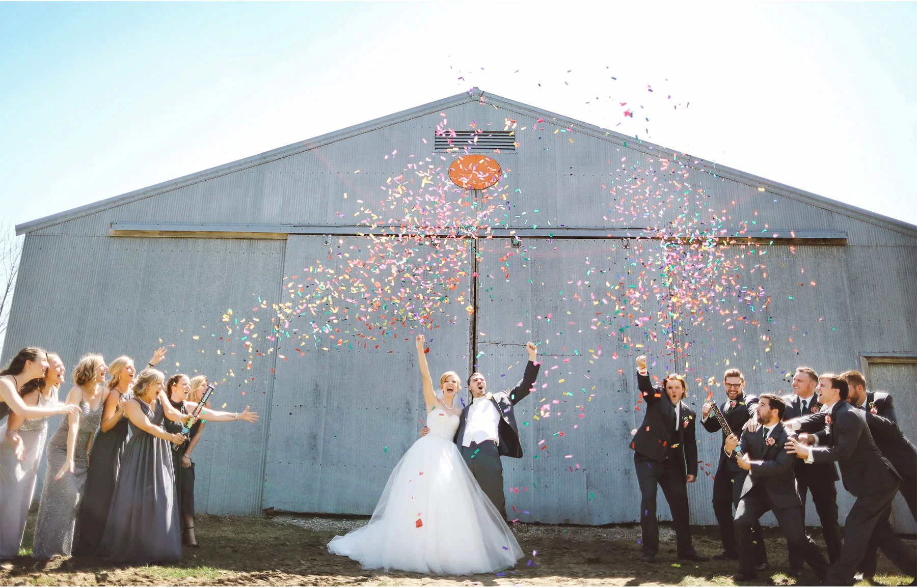 15-Minneapolis-Wedding-Photography-by-Vick-Photography-Confetti-Wedding-Party-Group-Country-Barn-Kasie-and-Joshua.jpg