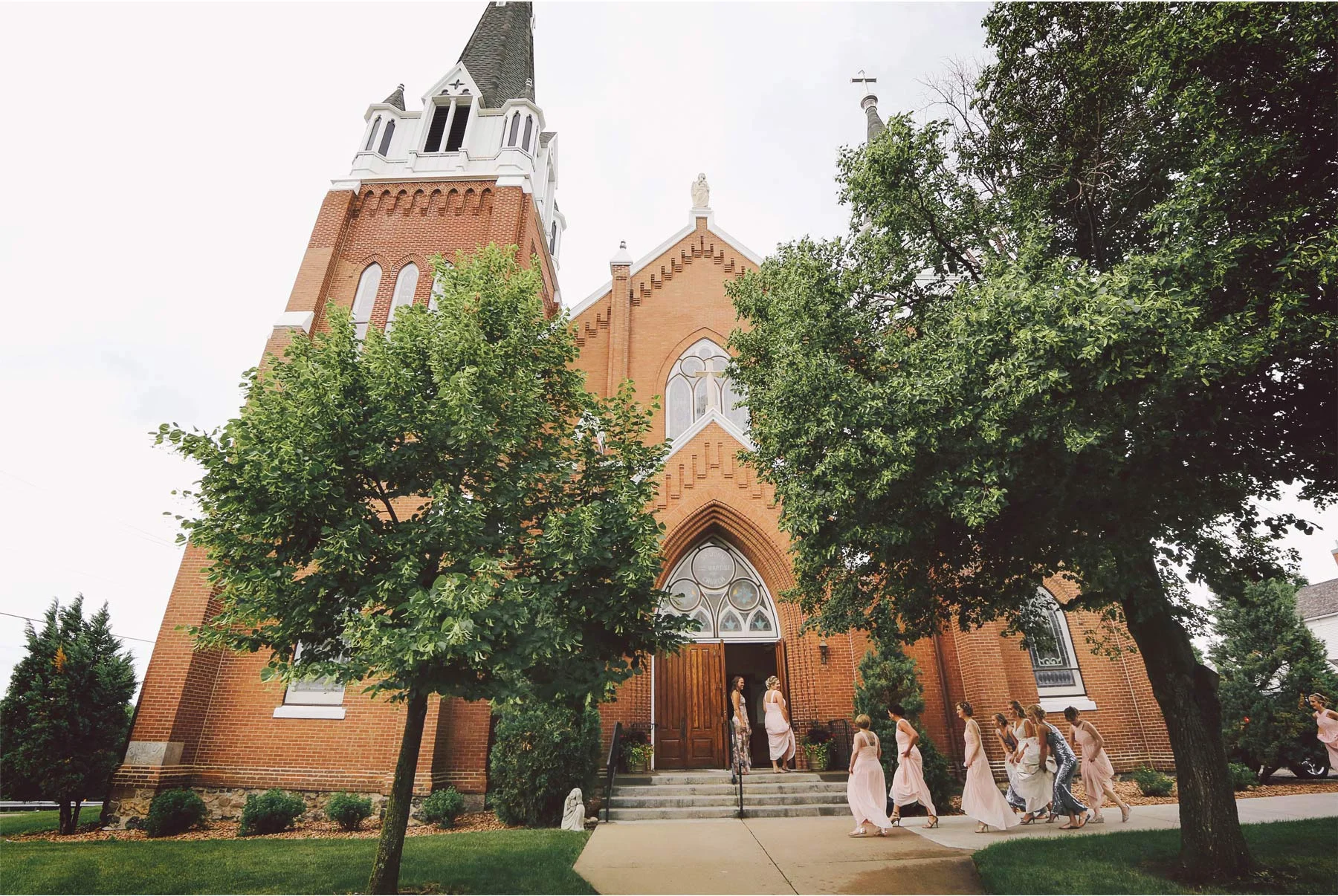 02-Minneapolis-Minnesota-Wedding-Photography-by-Vick-Photography-St.-John-the-Baptist-Church-Bride-Elizabeth-and-William.jpg