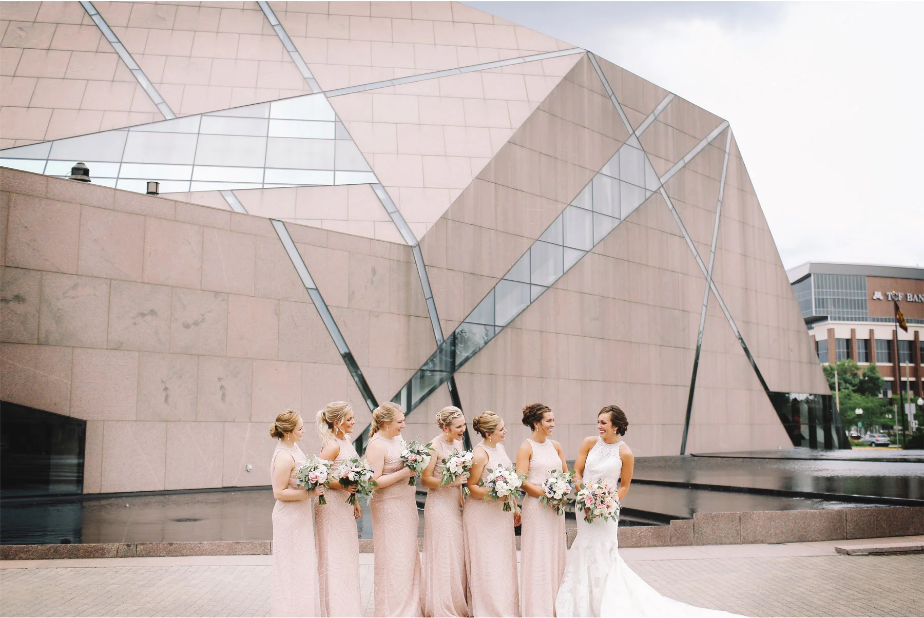 07-Minneapolis-Minnesota-Wedding-Photography-by-Vick-Photography-McNamara-Alumni-Center-Bridesmaids-Brianna-and-Bryce.jpg