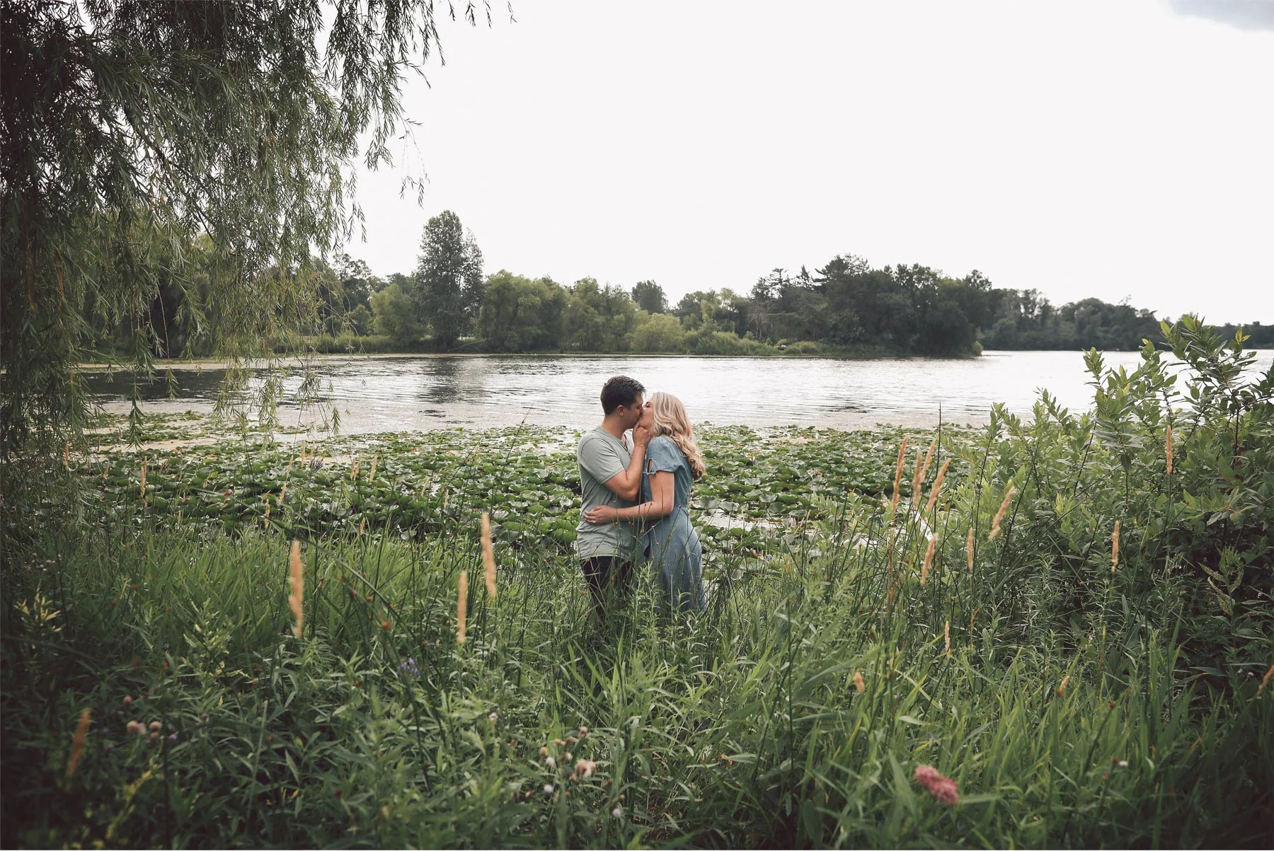 01-Minnesota-Summer-Engagement-Photography-by-Vick-Photography-Lake-Mali-and-Nick.jpg