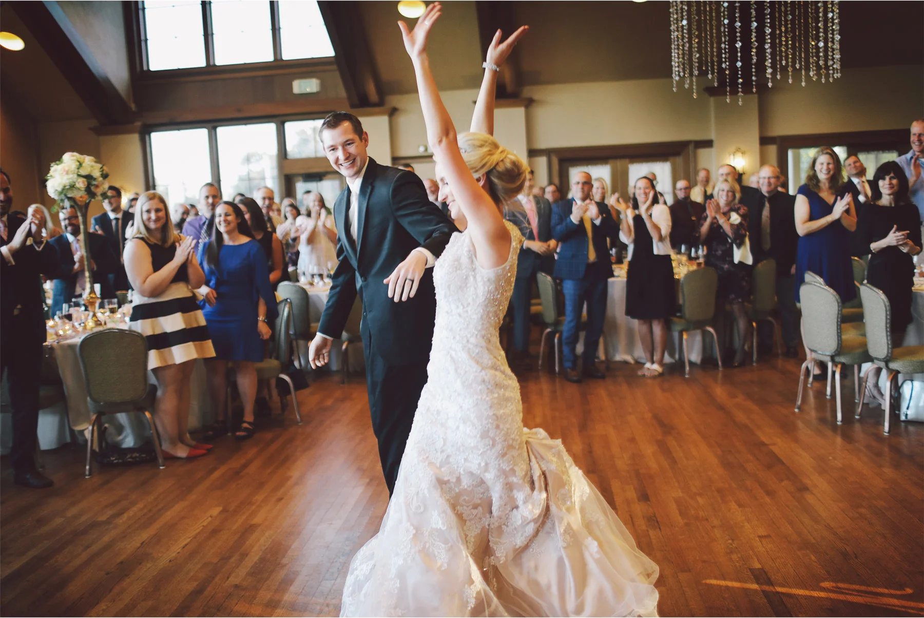 20-Minneapolis-Minnesota-Wedding-Photography-by-Vick-Photography-Golf-Course-Interlachen-Country-Club--Reception-Jenna-and-Josh.jpg