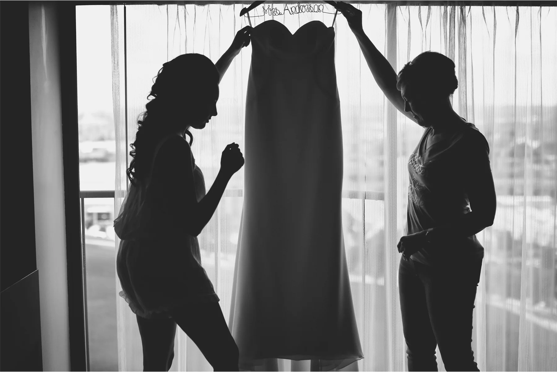 03-Kansas-City-Missouri-Destination-Wedding-Photography-by-Vick-Photography-Getting-Ready-Wedding-Dress-Carly-and-Kenny.jpg