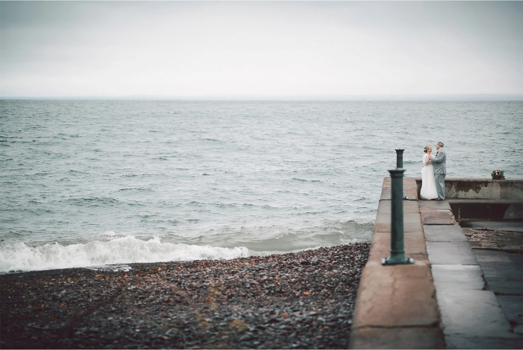 16-Duluth-Minnesota-Wedding-Photography-by-Vick-Photography-Glensheen-Mansion-Rain-Lake-Superior-Kelli-and-Marc.jpg