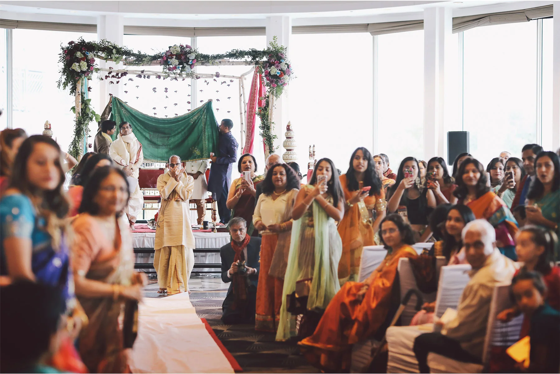 09-St-Paul-Minnesota-Wedding-Photography-by-Vick-Photography-Intercontinental-St-Paul-Riverfront-Traditional-Indian-Ceremony-Leena-and-Michael.jpg