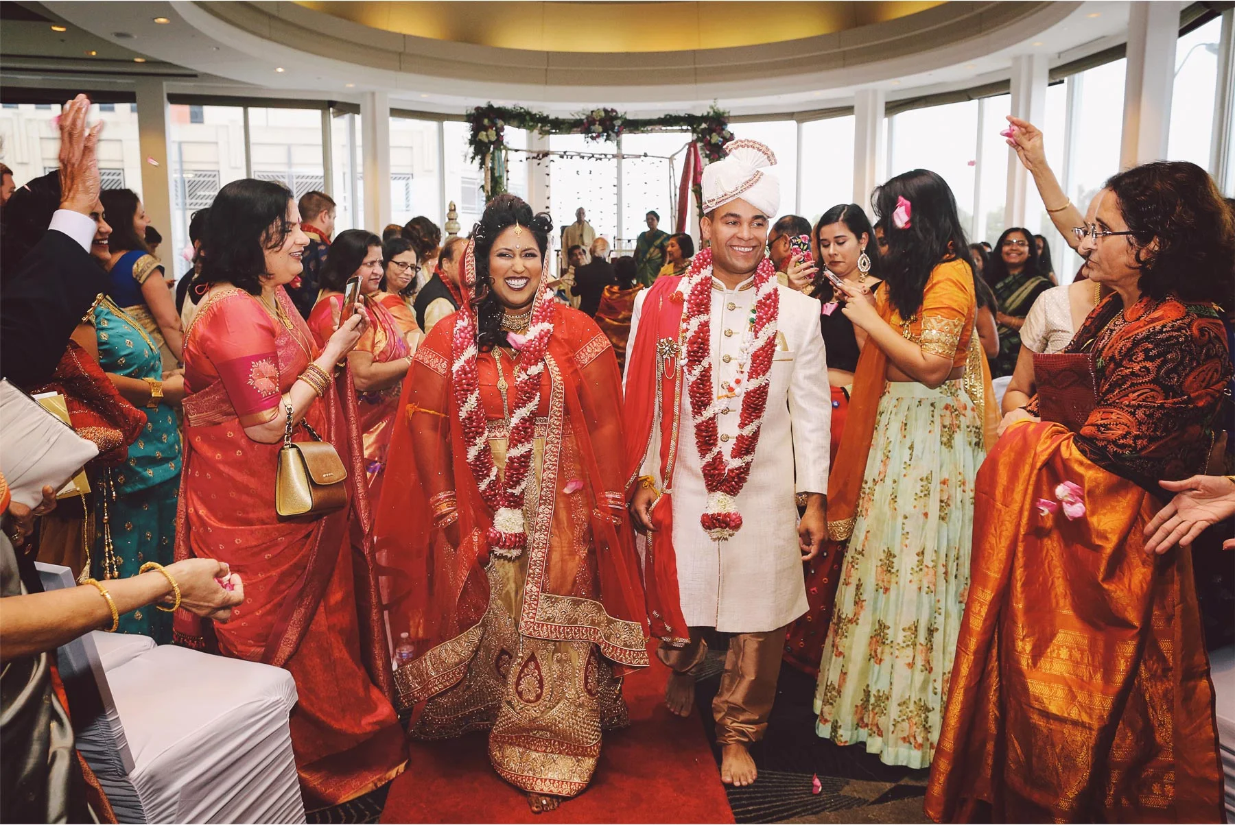 14-St-Paul-Minnesota-Wedding-Photography-by-Vick-Photography-Intercontinental-St-Paul-Riverfront-Traditional-Indian-Ceremony-Leena-and-Michael.jpg