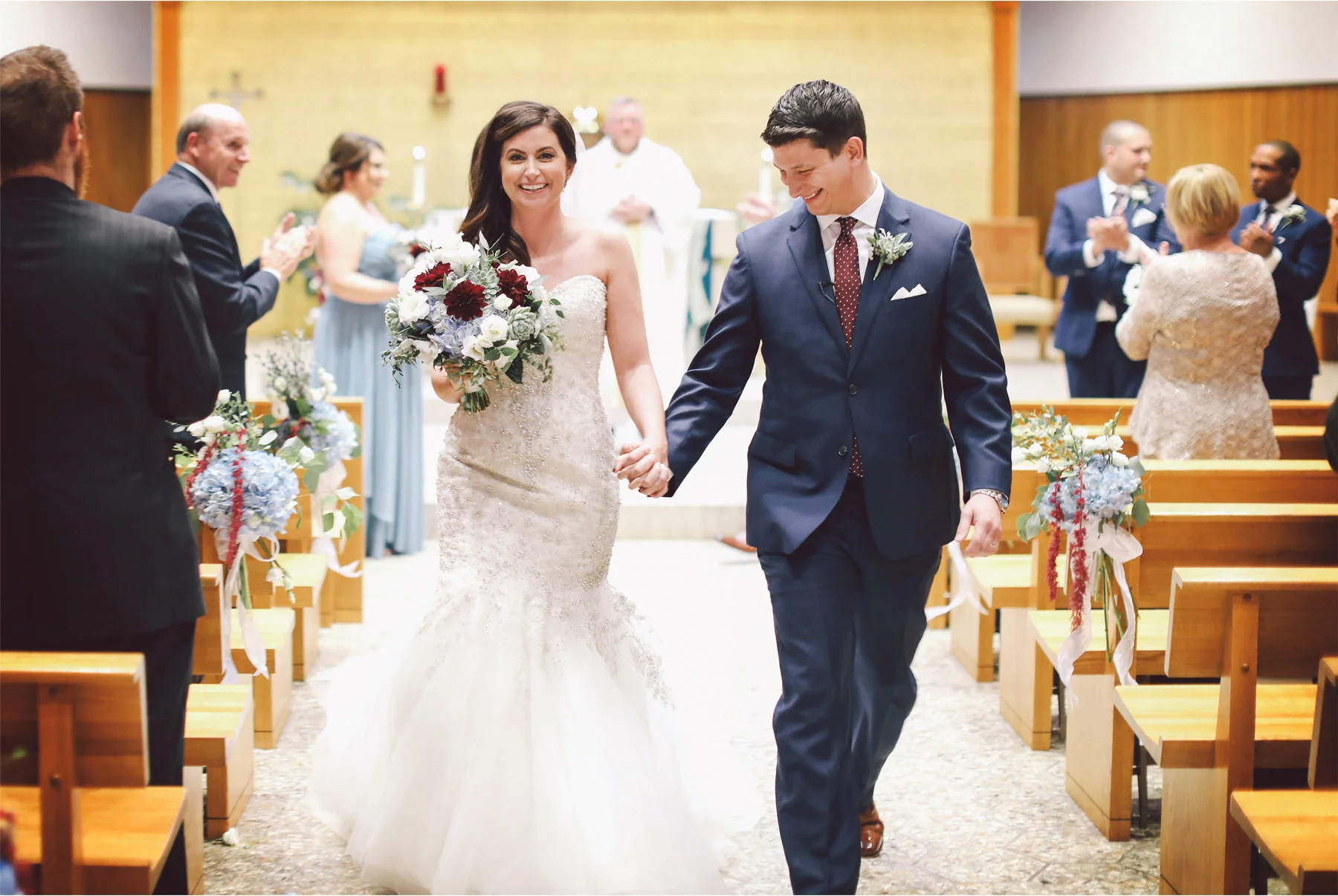 14-Minneapolis-Minnesota-Wedding-Photography-by-Vick-Photography-Our-Lady-of-the-Lake-Catholic-Church-Ceremony-Jana-and-Matt.jpg
