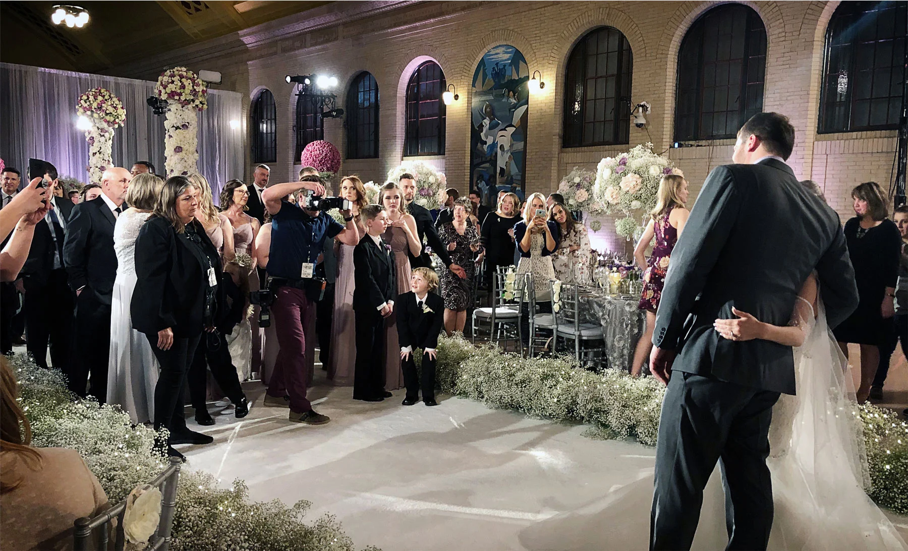 16-Andrew-Vick-Photography-My-Great-Big-Live-Wedding-with-David-Tutera-Behind-the-Scenes-Minnesota-Union-Depot-Saint-Paul.jpg