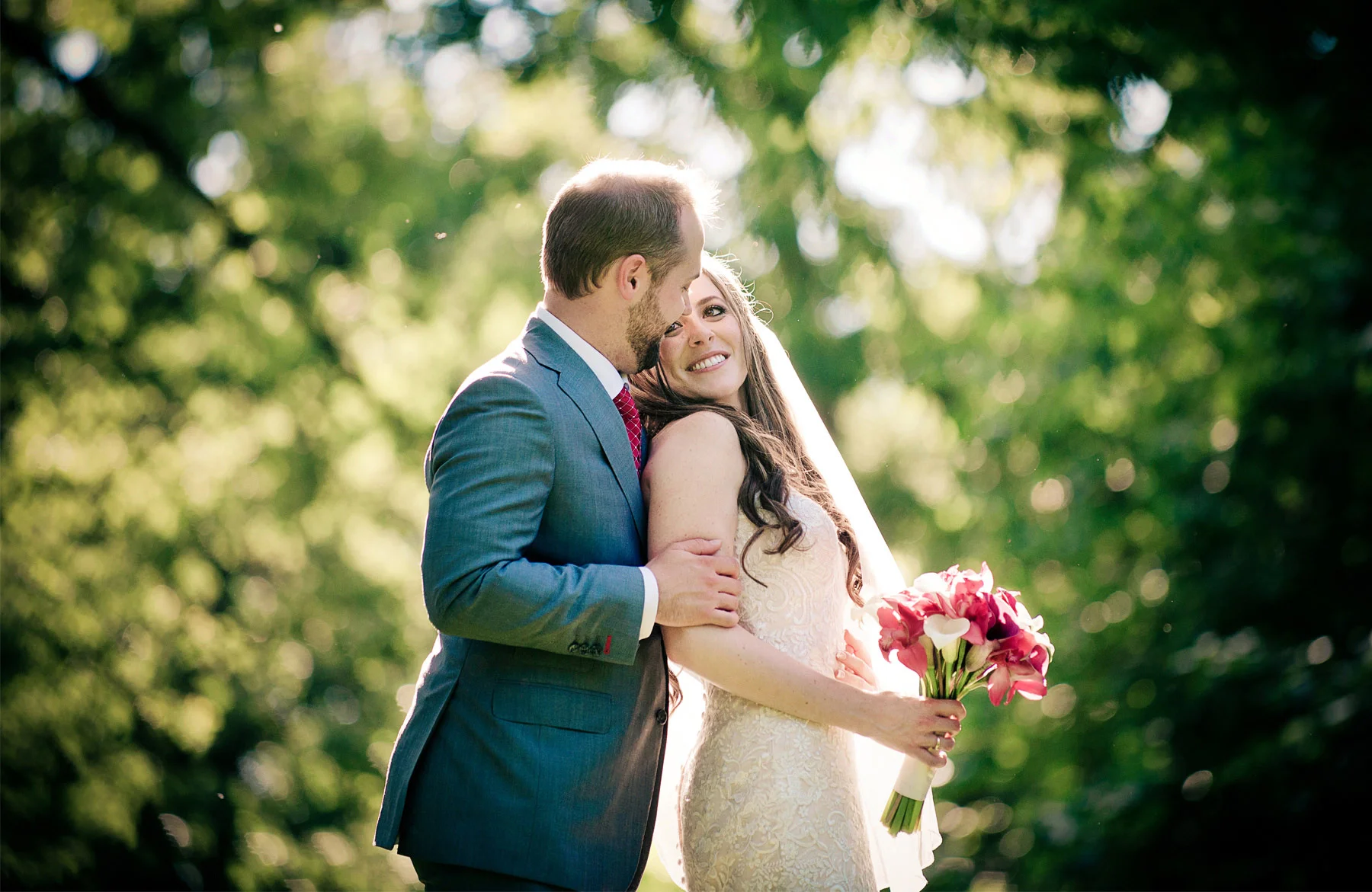21-Minneapolis-Minnesota-Wedding-Photographer-by-Andrew-Vick-Photography-Summer-Embrace-Woods-Bride-Groom-Natalie-and-Andrew.jpg