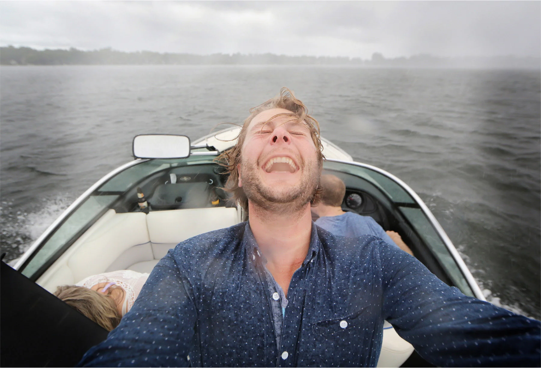 10-Wayzata-Minnesota-Engagement-Photographer-by-Andrew-Vick-Photography-Summer-Lake-Minnetonka-Selfie-Rain-Speed-Boat-Ashley-&-Kasey.jpg