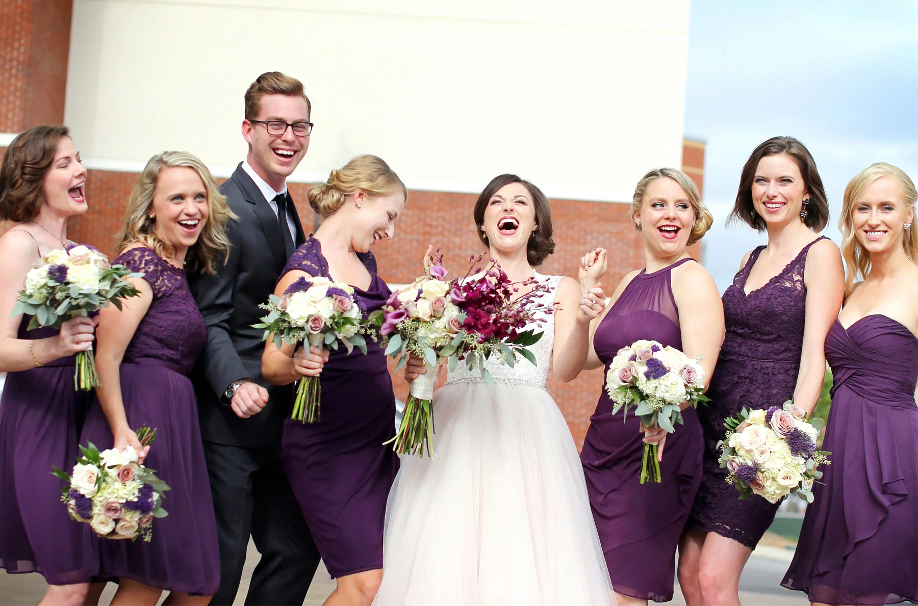 04-Bowling-Green-Kentucky-Wedding-Photographer-by-Andrew-Vick-Photography-Destination-Summer-Hyatt-Place-Hotel-Bride-Bridal-Party-Bridesmaids-Flowers-Katie-and-Jon.jpg