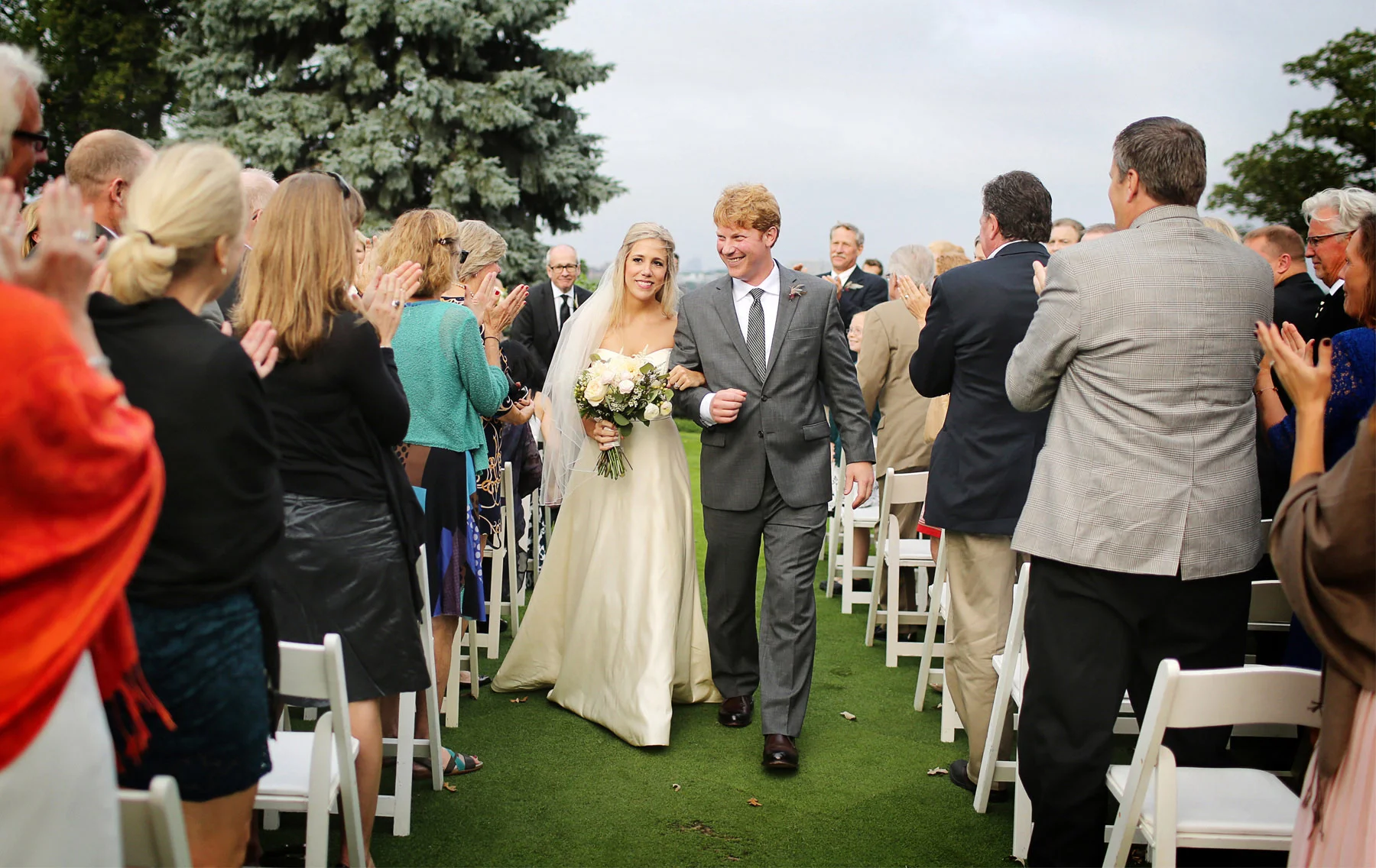 14-Minneapolis-Minnesota-Wedding-Photographer-by-Andrew-Vick-Photography-Fall-Autumn-Minikahda-Club-Ceremony-Bride-Groom-Recessional-Golf-Course-Krissy-and-James.jpg