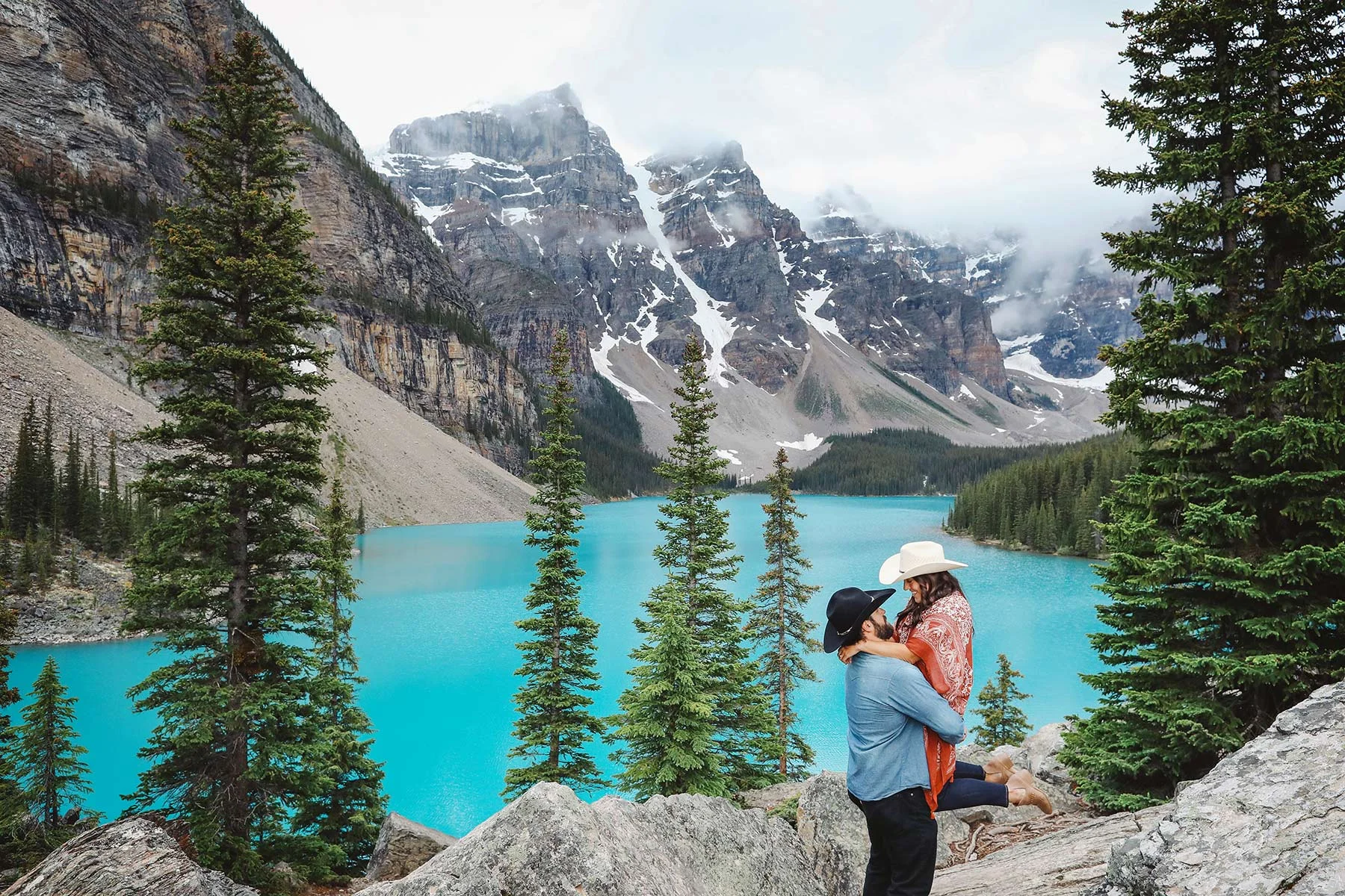 Lizz-Brady-Banff-Canada-Engagement-Feature.jpg