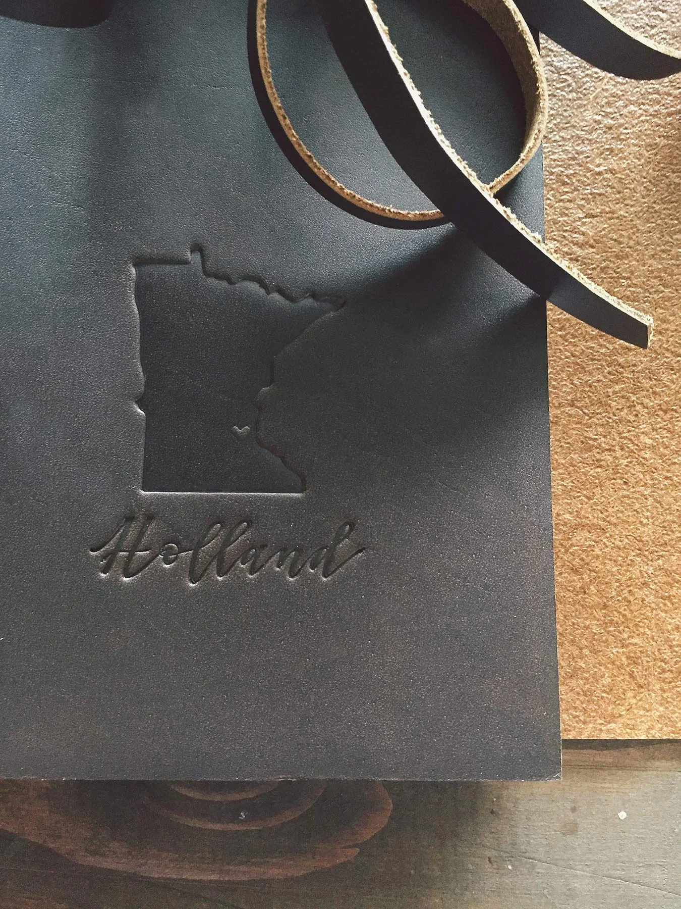 Vick-Photography-Albums-Embossing-Leather-Cover.jpg