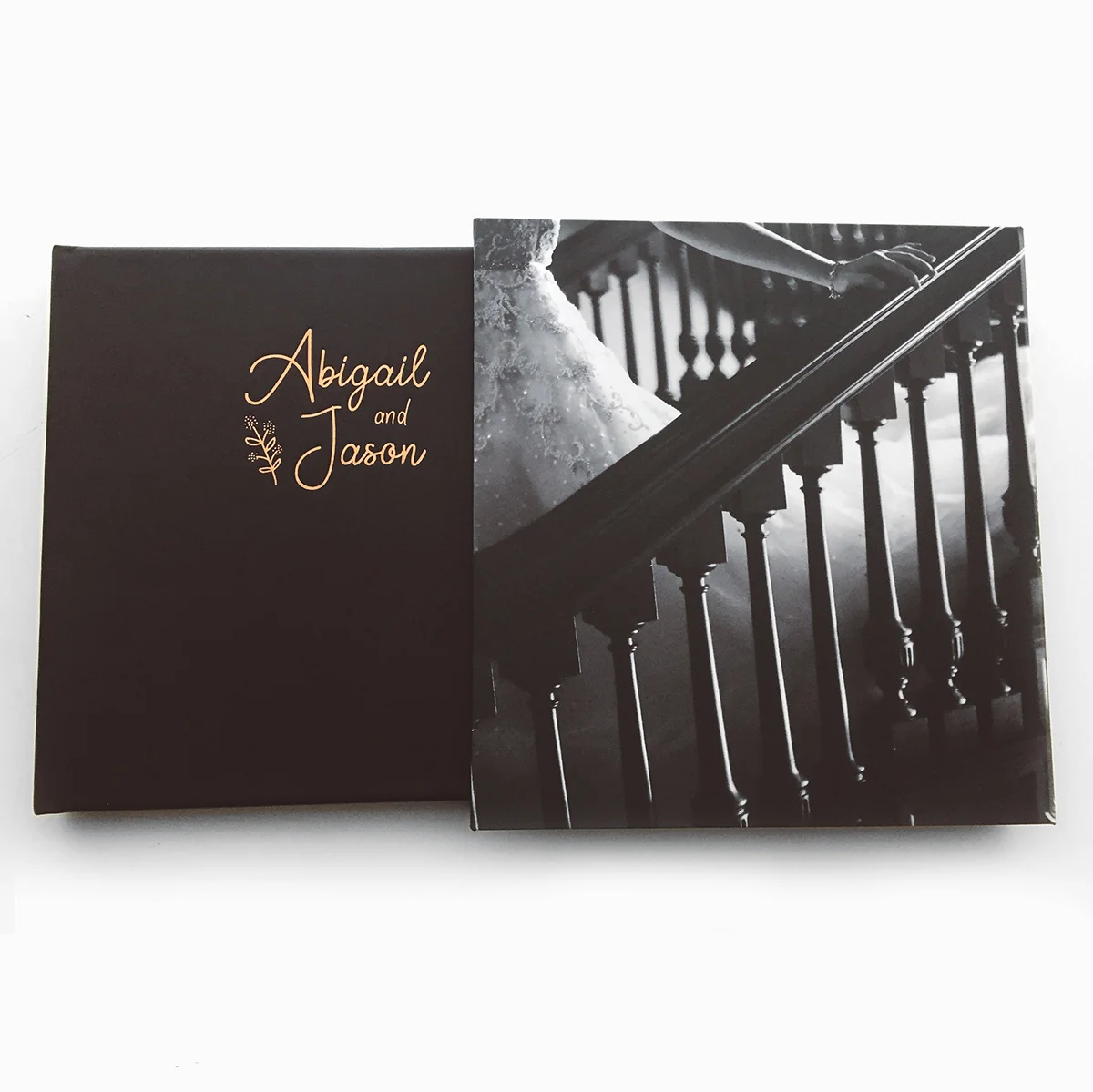 Vick-Photography-Albums-Embossing-Linen-Cover-Box.jpg