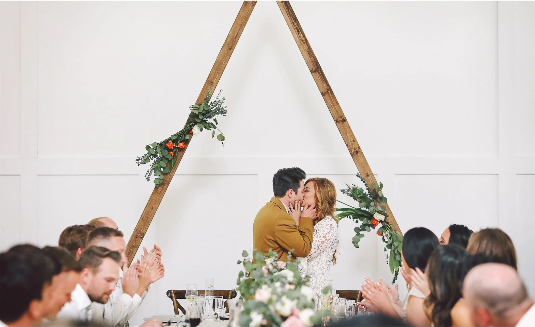 18-Minneapolis-Minnesota-Wedding-Photography-by-Andrew-Vick-Photography-Hutton-House-Bohemian-Kiss-Reception-Kelsey-and-Matt.jpg