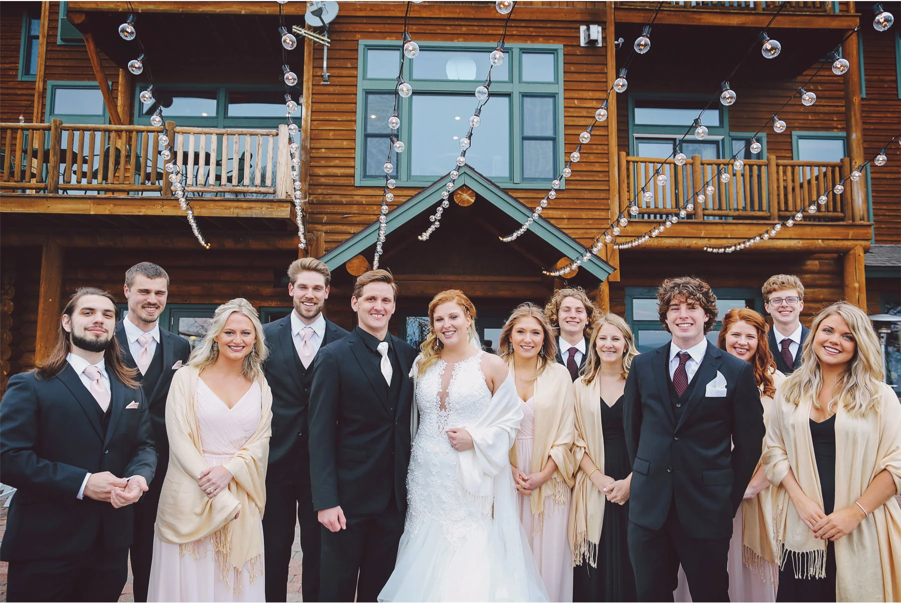 12-Minnesota-Wedding-by-Andrew-Vick-Photography-Grand-Superior-Lodge-Duluth-Two-Harbors-Wedding-Party-Groomsmen-Bridesmaids-Outdoor-Veronica-and-Tyler.jpg