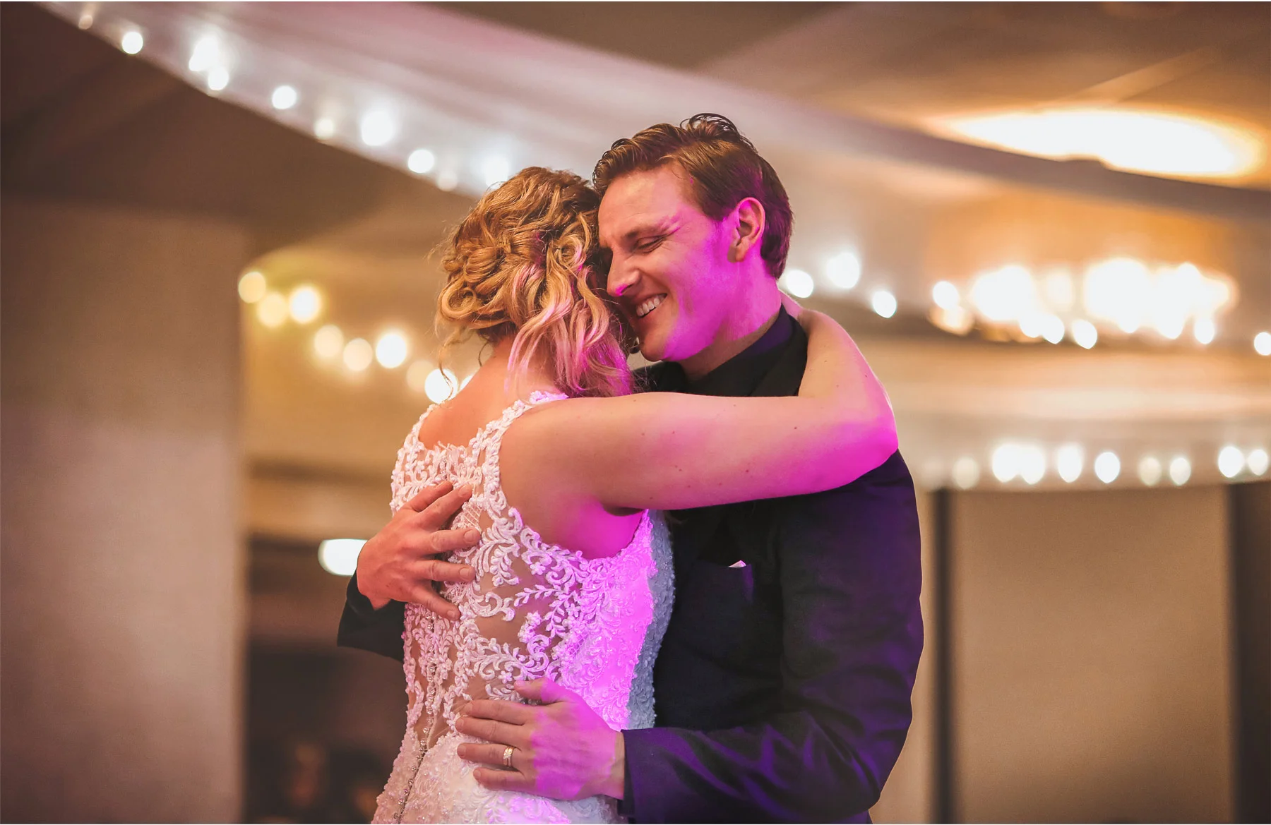 21-Minnesota-Wedding-by-Andrew-Vick-Photography-Grand-Superior-Lodge-Duluth-Two-Harbors-Bride-Groom-Dance-Reception-Veronica-and-Tyler.jpg