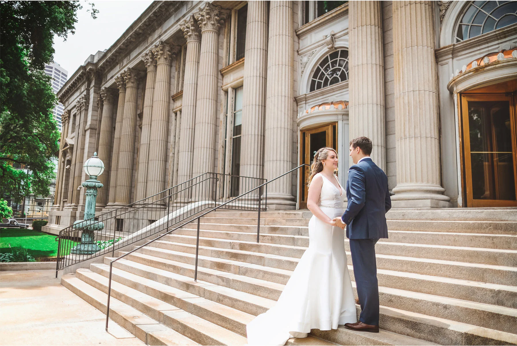 06-Minneapolis-Minnesota-Wedding-Vick-Photography-The-Depot-Bride-Groom-First-Look-Amelia-and-Alexander.jpg